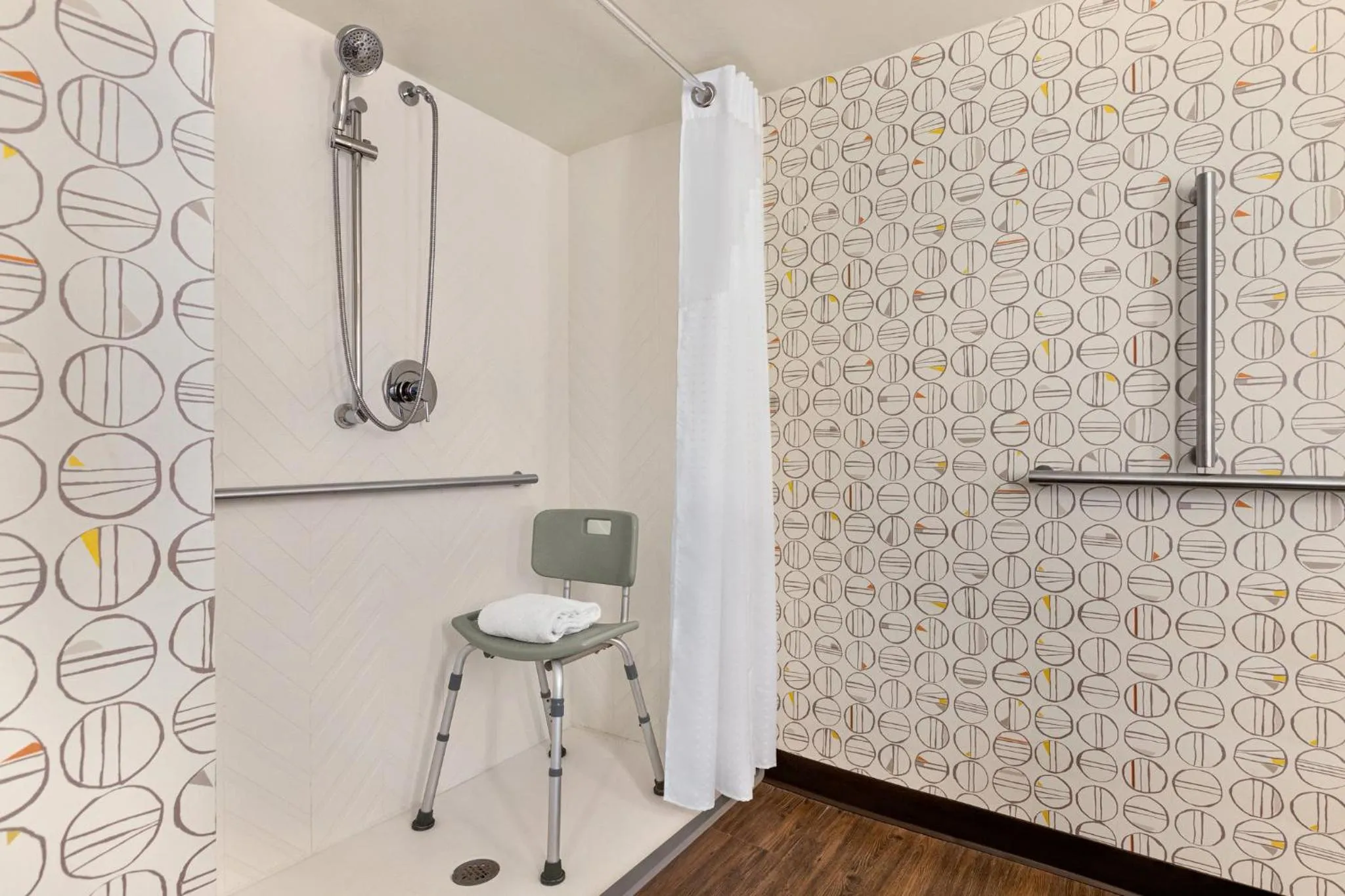 Photo of the whole room in Holiday Inn Orlando International Airport by IHG