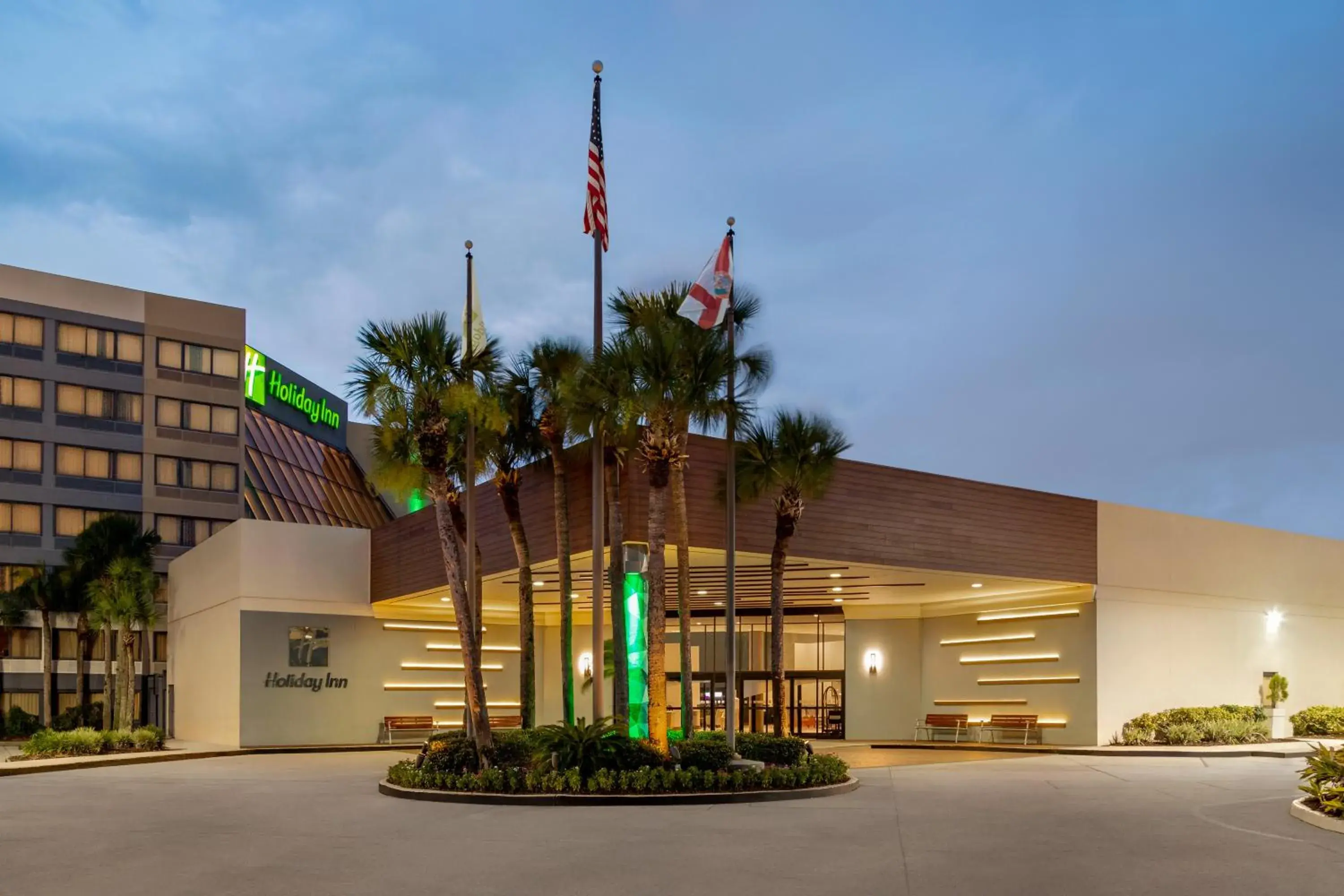 Property building in Holiday Inn Orlando International Airport by IHG Property building in Holiday Inn Orlando International Airport by IHG