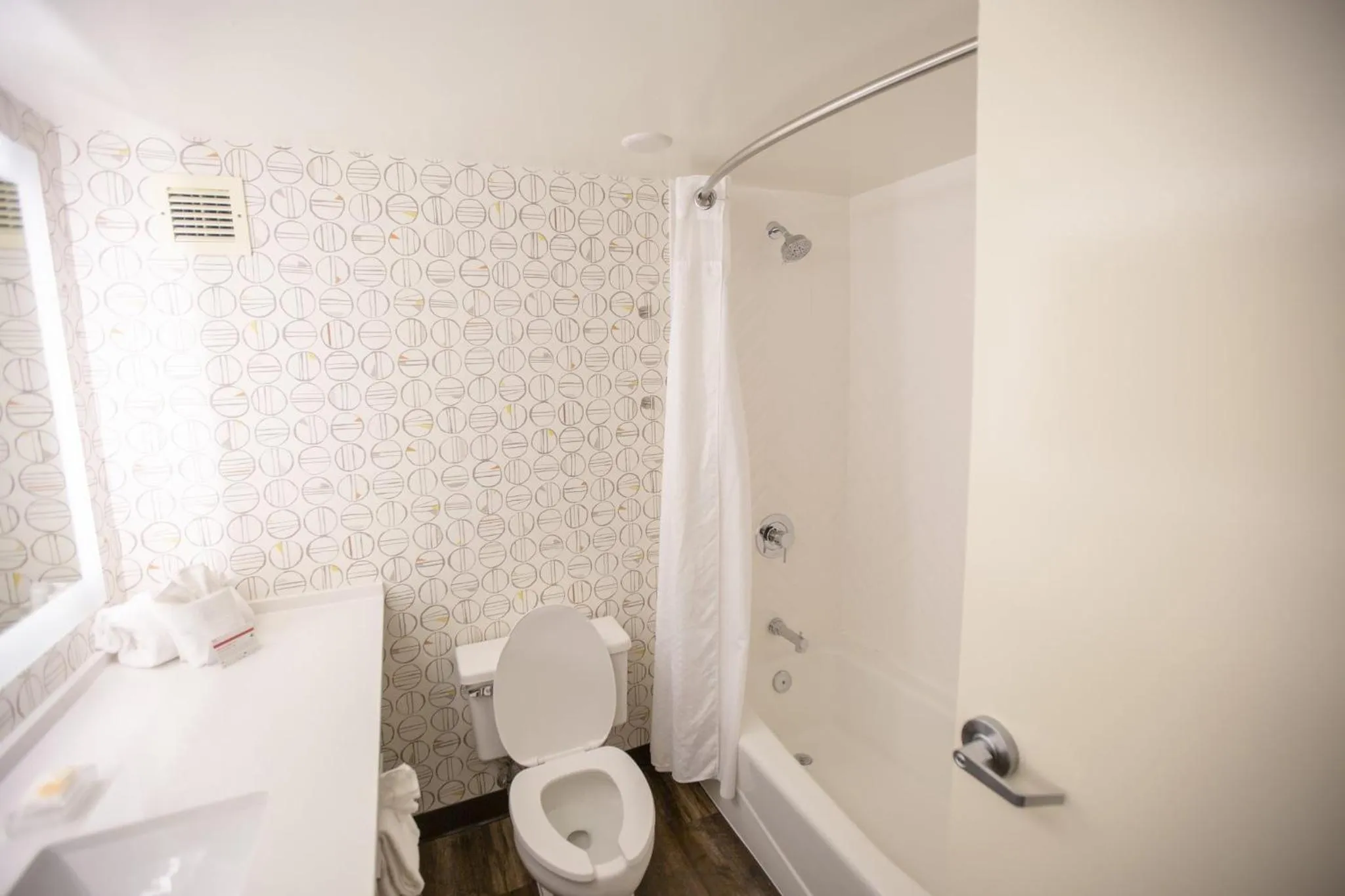 Bathroom in Holiday Inn Orlando International Airport by IHG