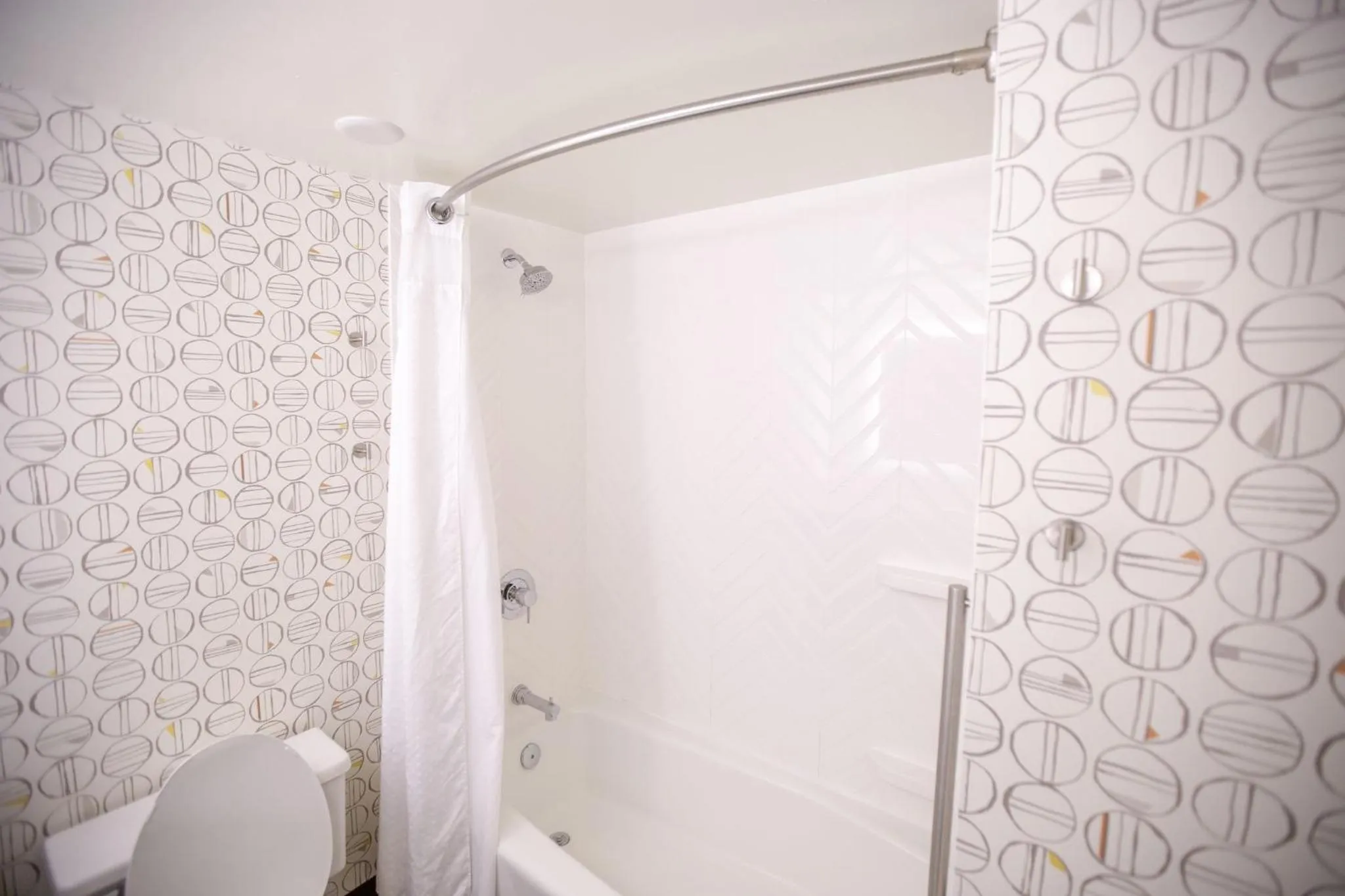 Bathroom in Holiday Inn Orlando International Airport by IHG