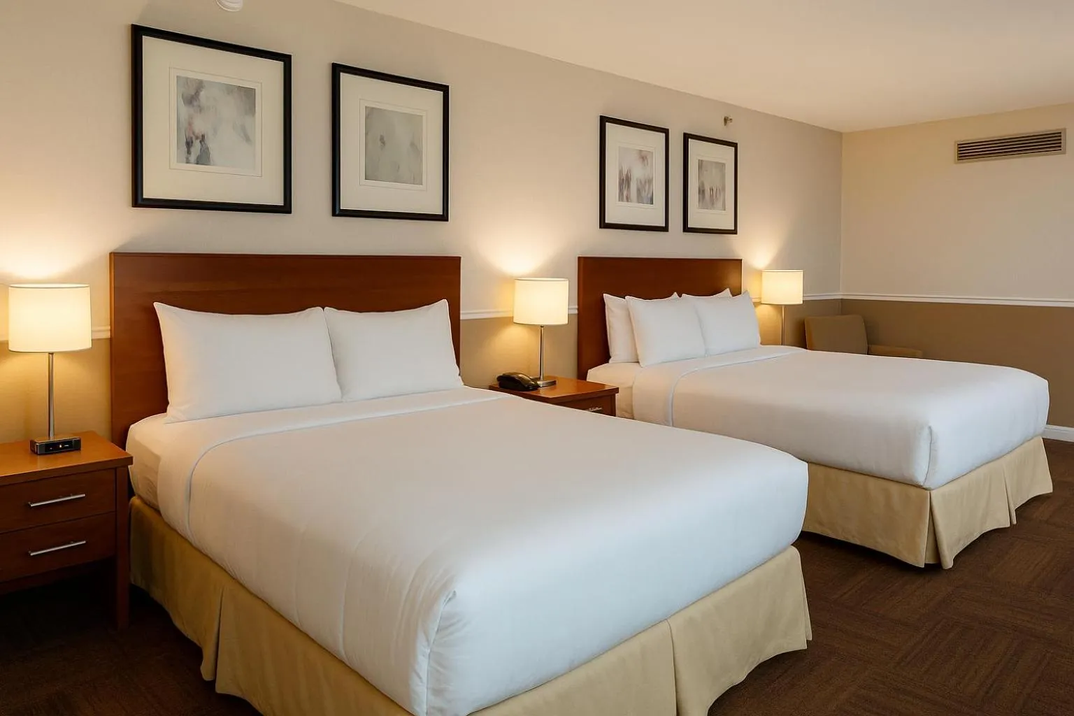 Photo of the whole room, Bed in LIC Manhattan View Hotel