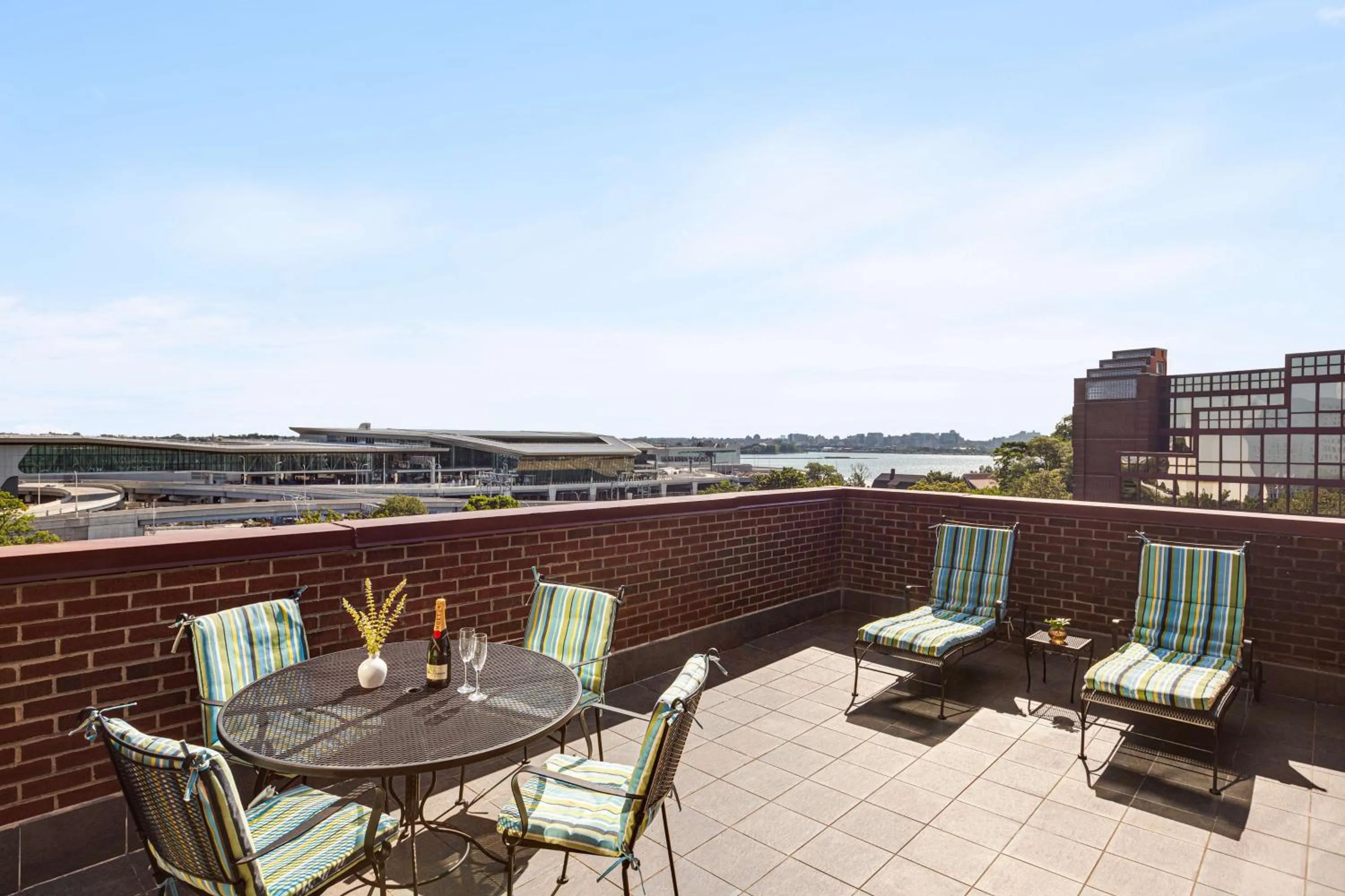 View (from property/room) in DoubleTree by Hilton New York-LaGuardia