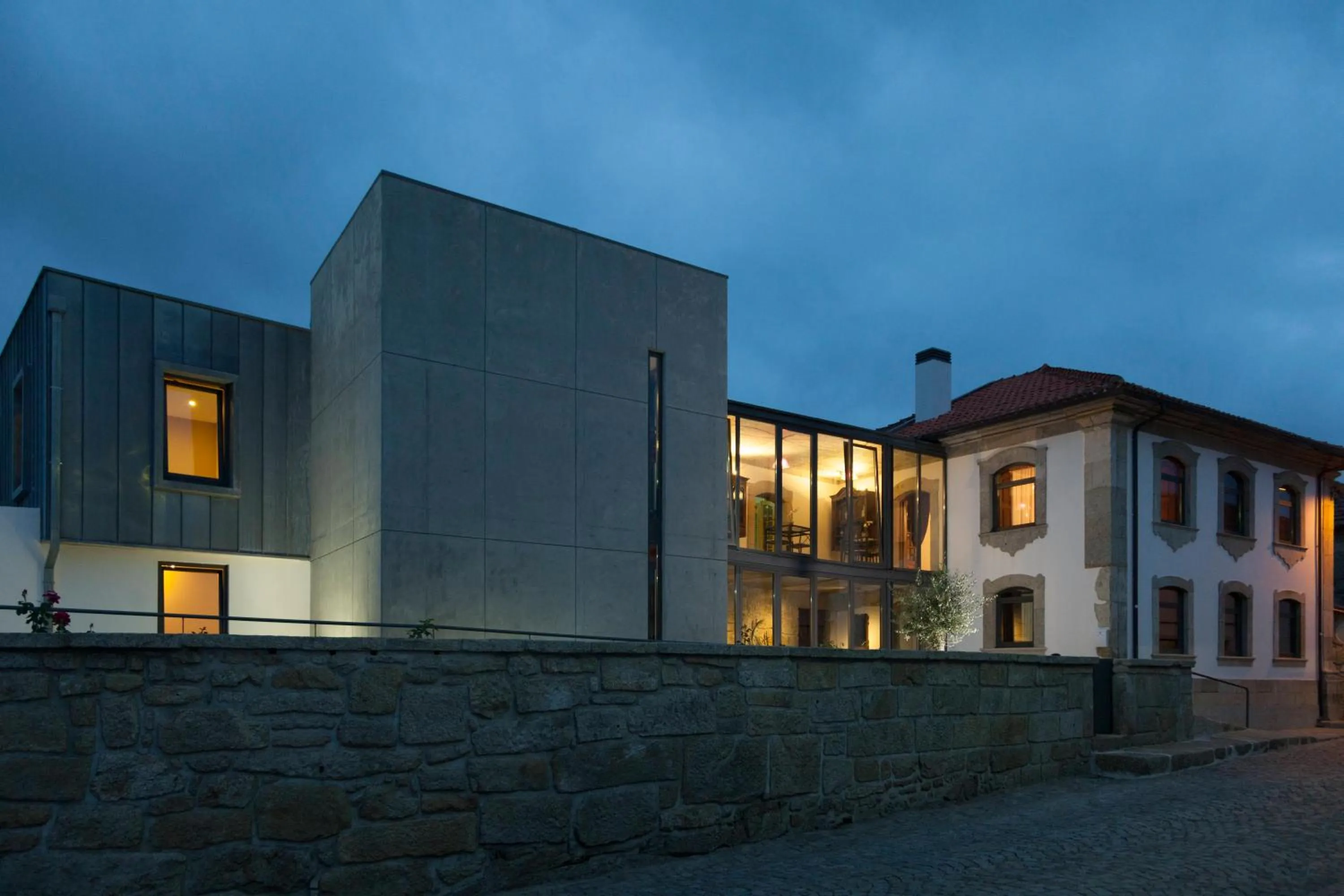 Facade/entrance in Casa das Origens