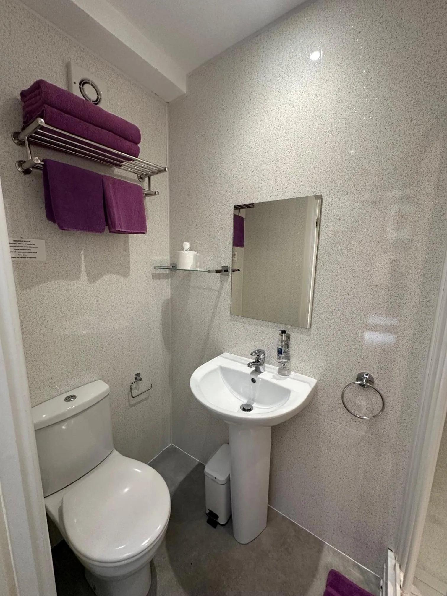 Bathroom in The Chocolate Box Guest House