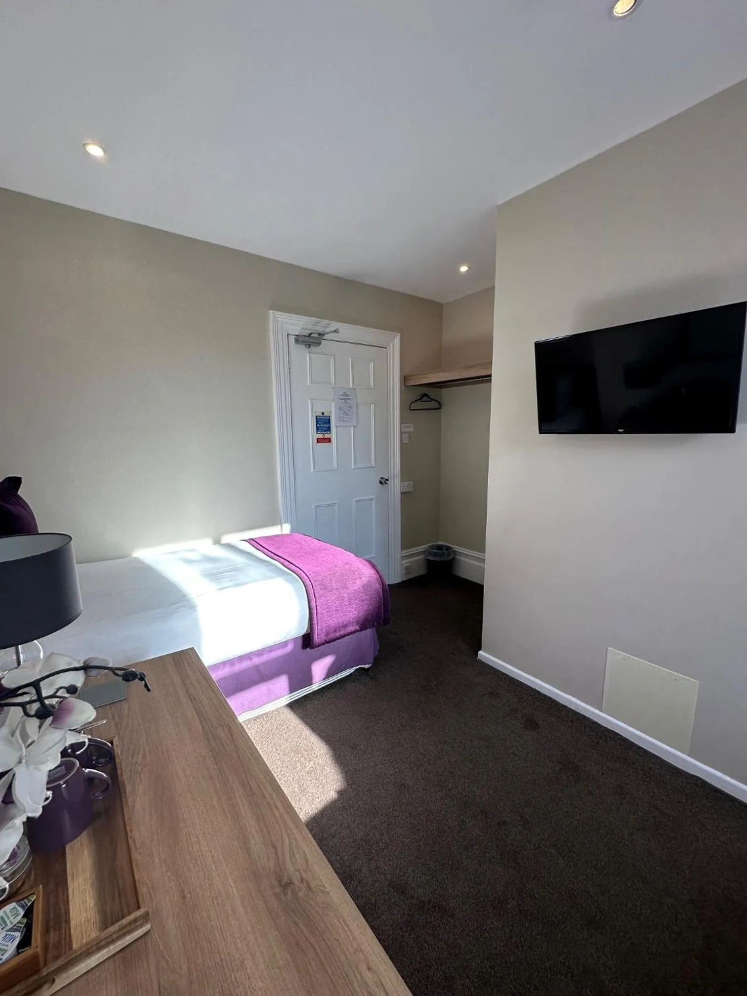 Bedroom, Bed in The Chocolate Box Guest House