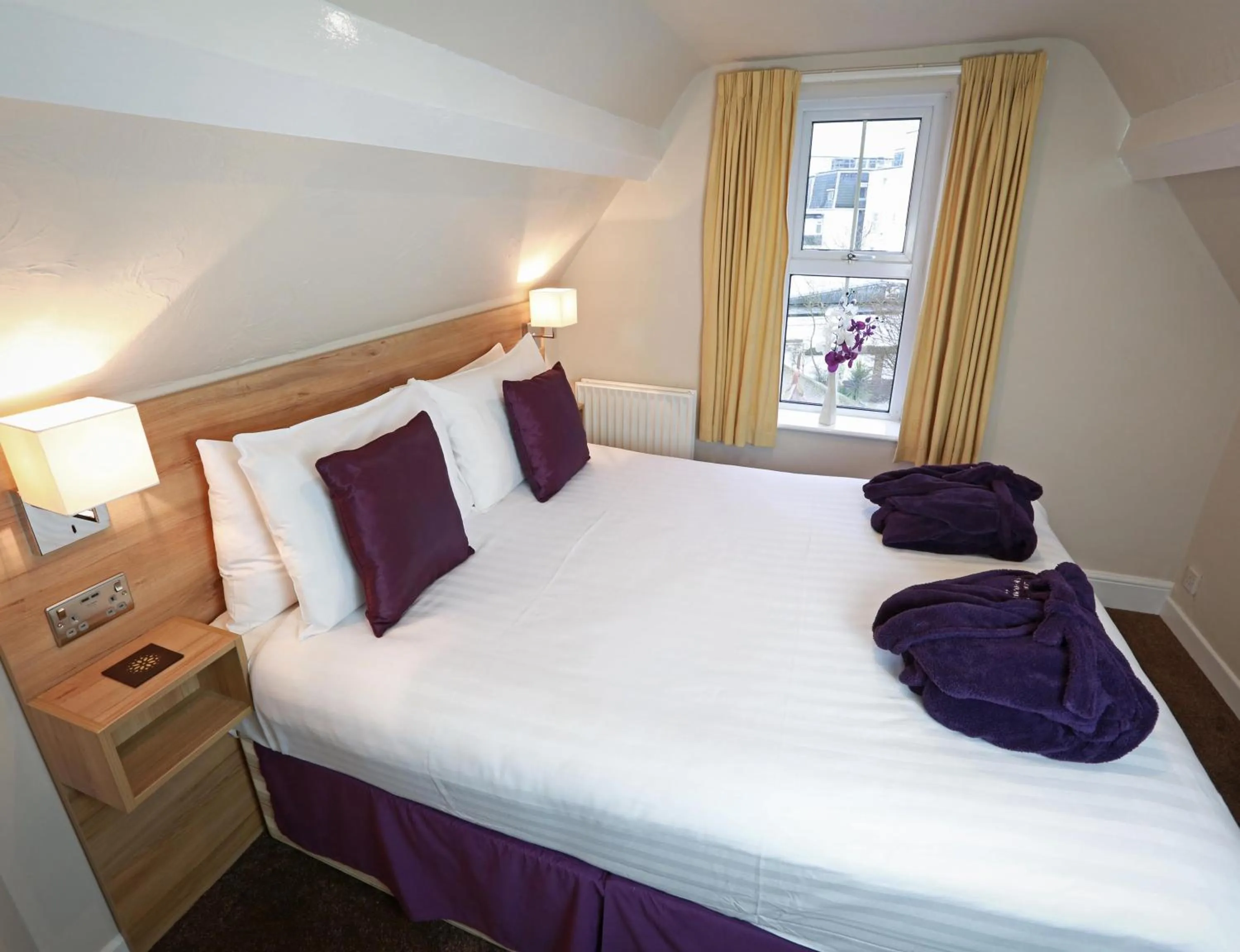 Bedroom, Bed in The Chocolate Box Guest House