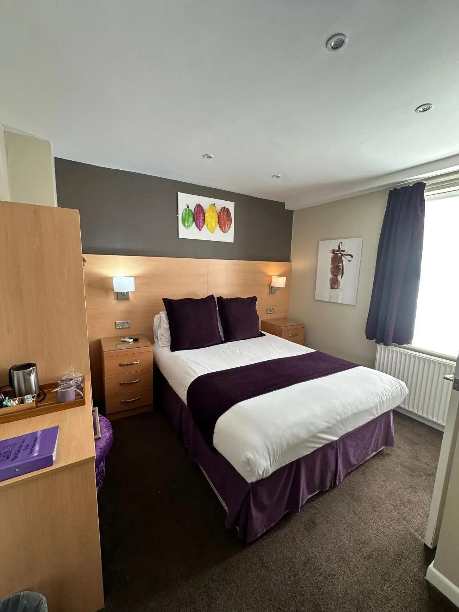 Small Double Room in The Chocolate Box Hotel Small Double Room in The Chocolate Box Hotel