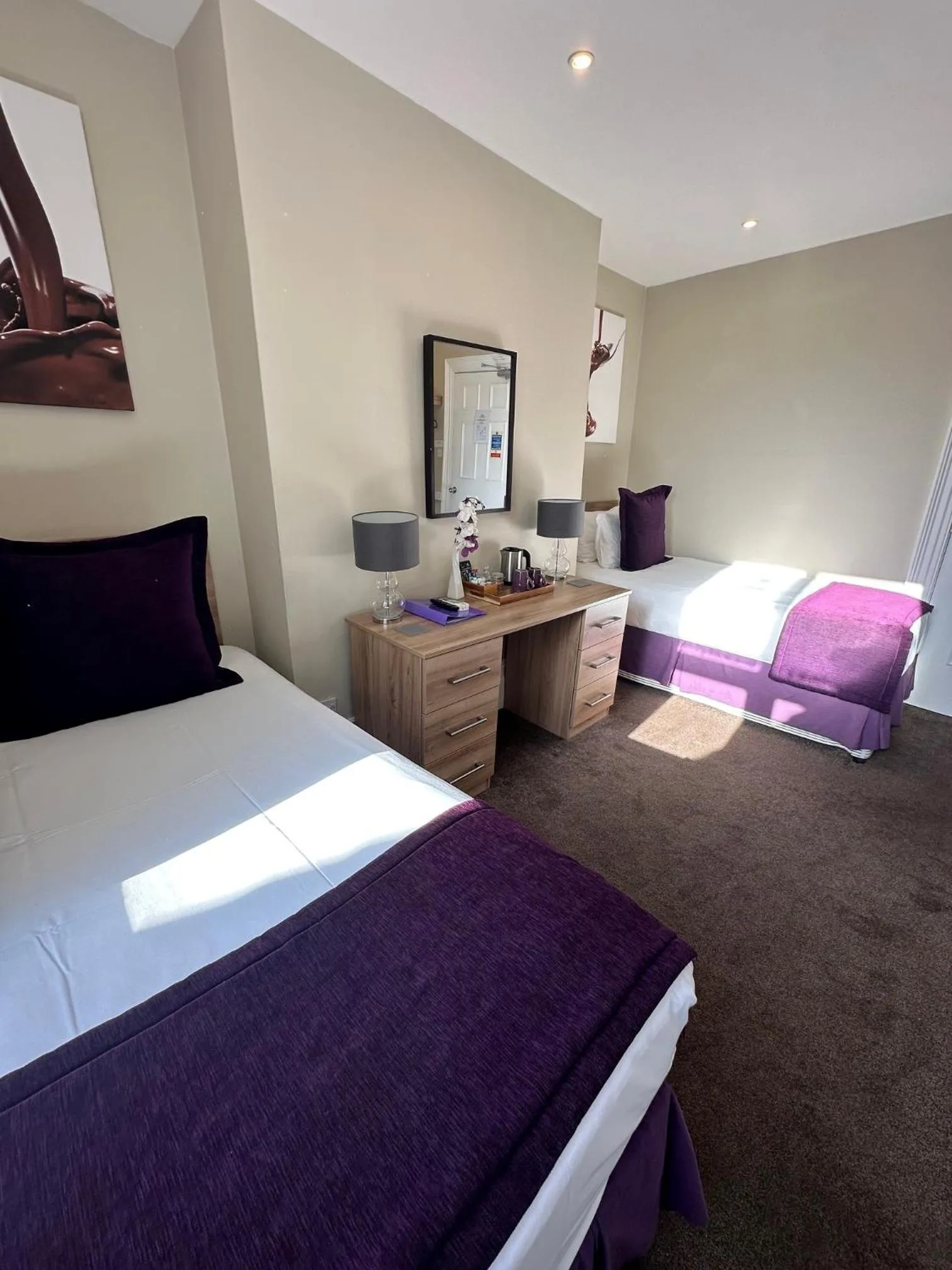 Bedroom, Bed in The Chocolate Box Guest House