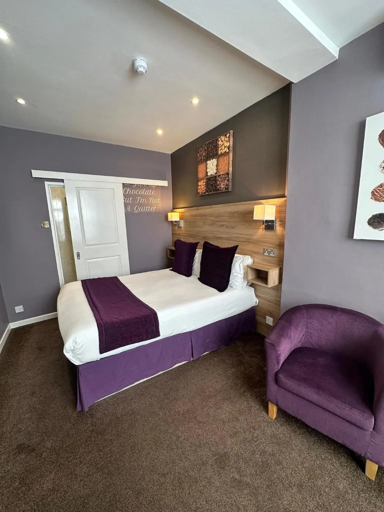 Deluxe Double Room in The Chocolate Box Hotel Deluxe Double Room in The Chocolate Box Hotel