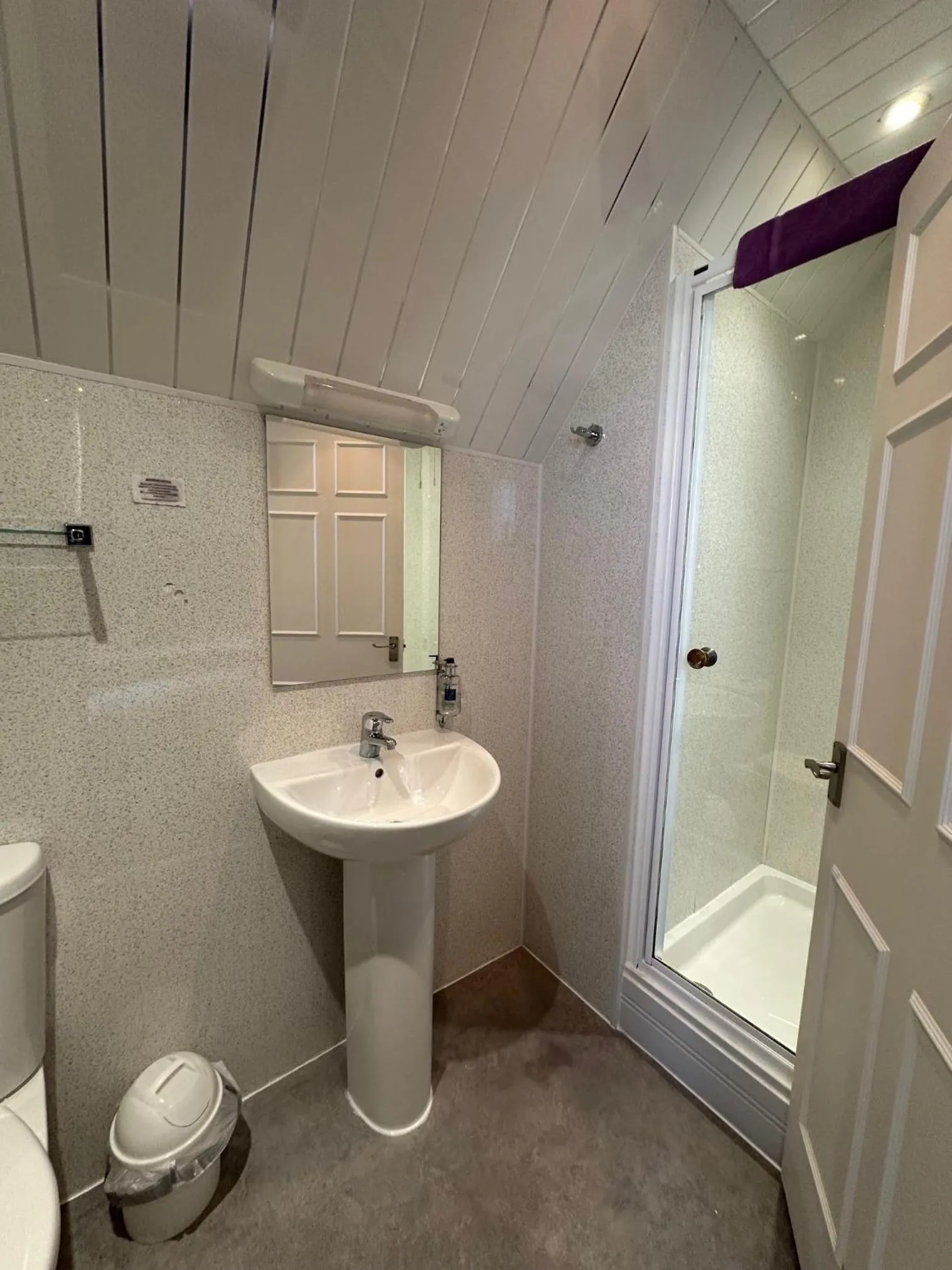 Bathroom in The Chocolate Box Guest House