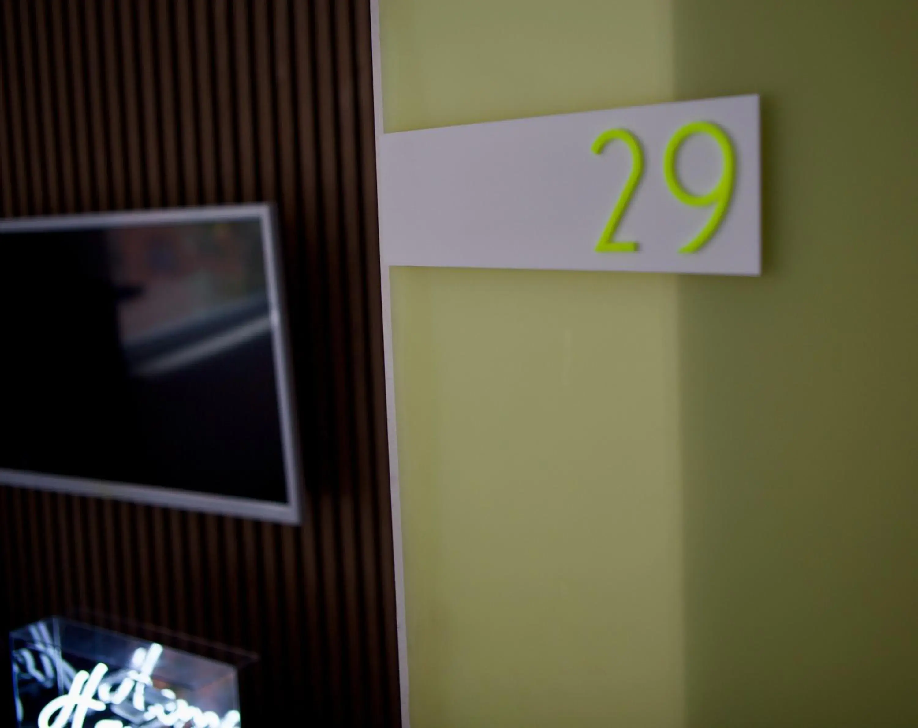 No. 29 - Golden Lady in CitySurfer44 No. 29 - Golden Lady in CitySurfer44