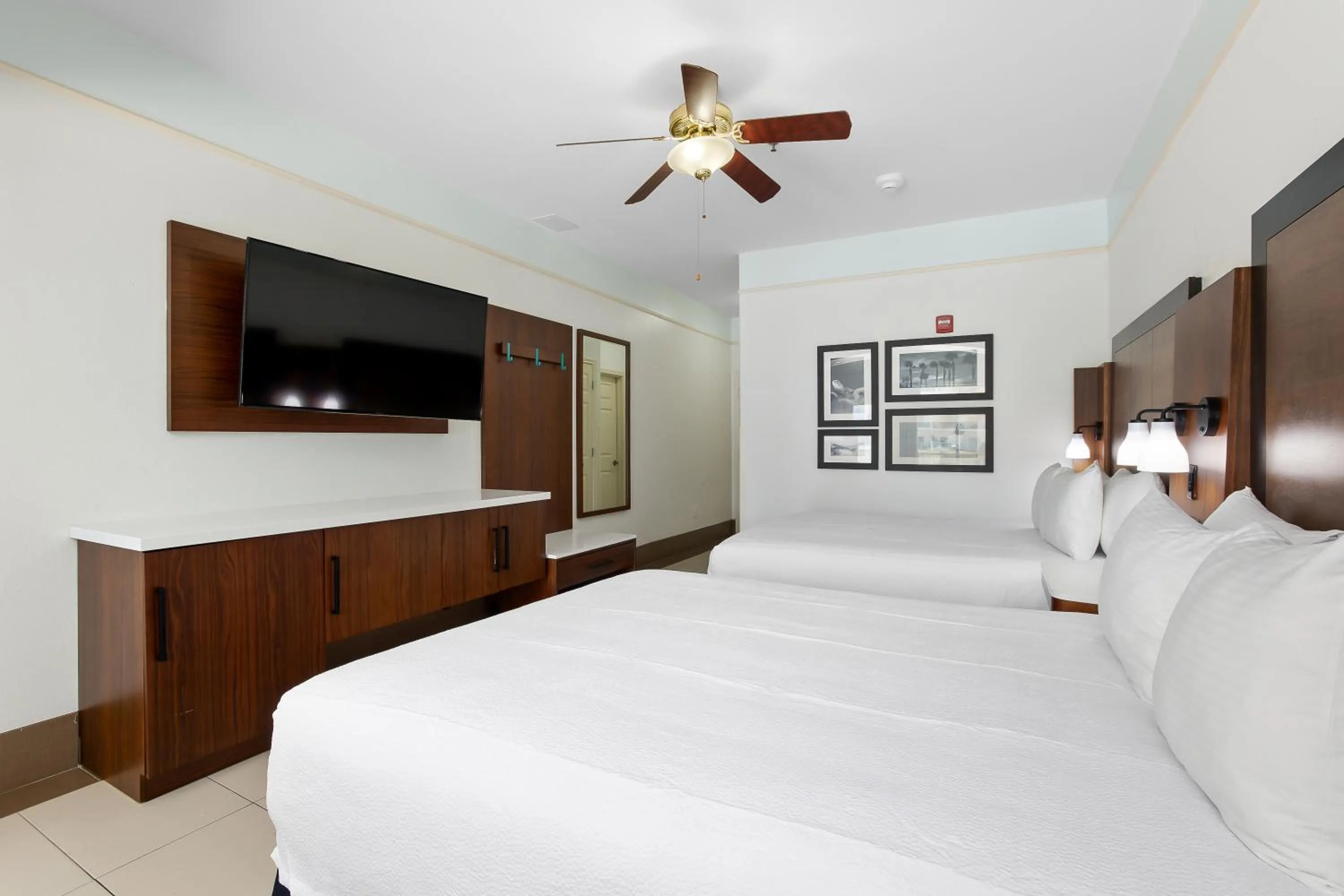 Bedroom, Bed in Sand Rose Beach Resort