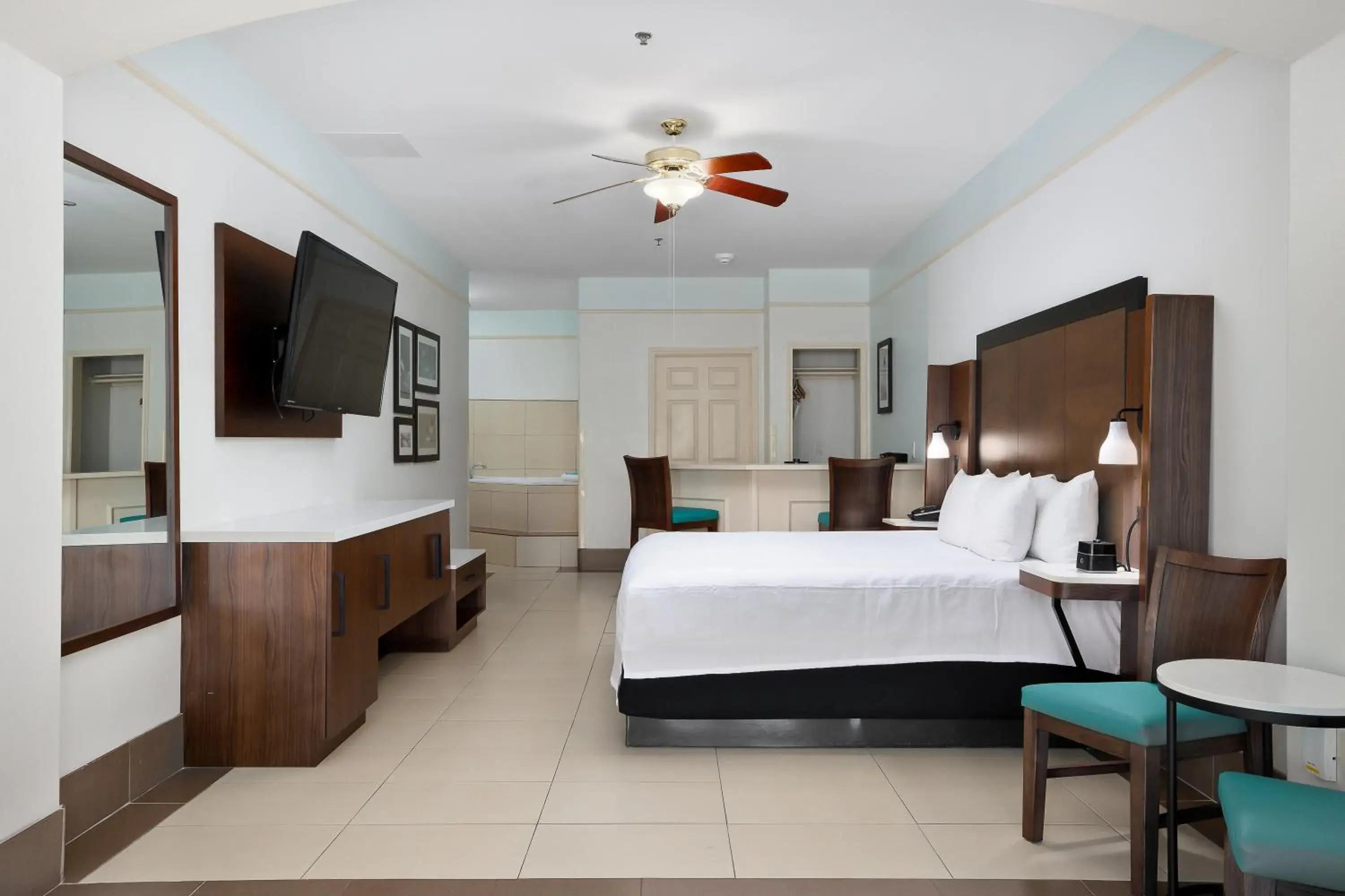 Bedroom, Bed in Sand Rose Beach Resort