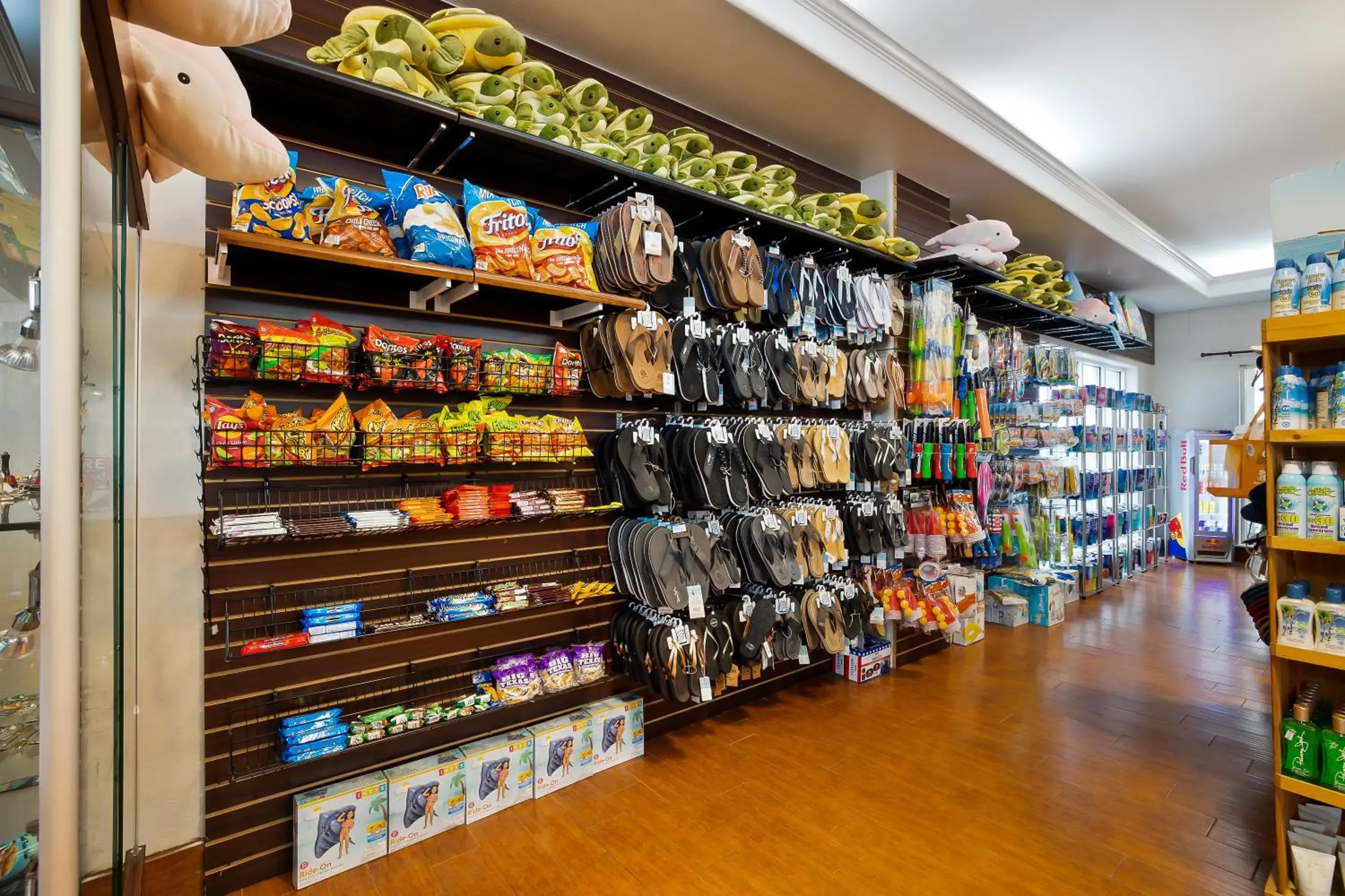 On-site shops, Supermarket/Shops in Sand Rose Beach Resort