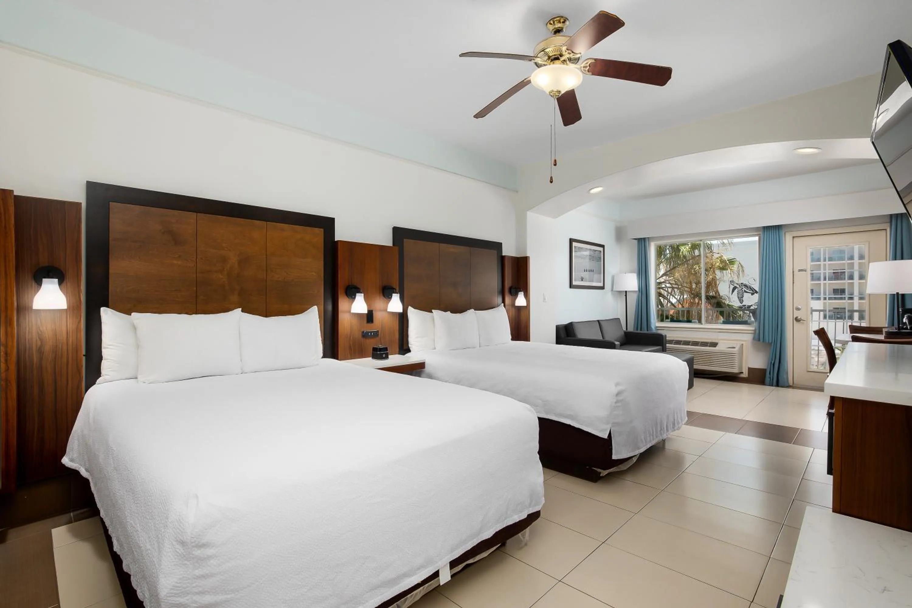 Bedroom, Bed in Sand Rose Beach Resort
