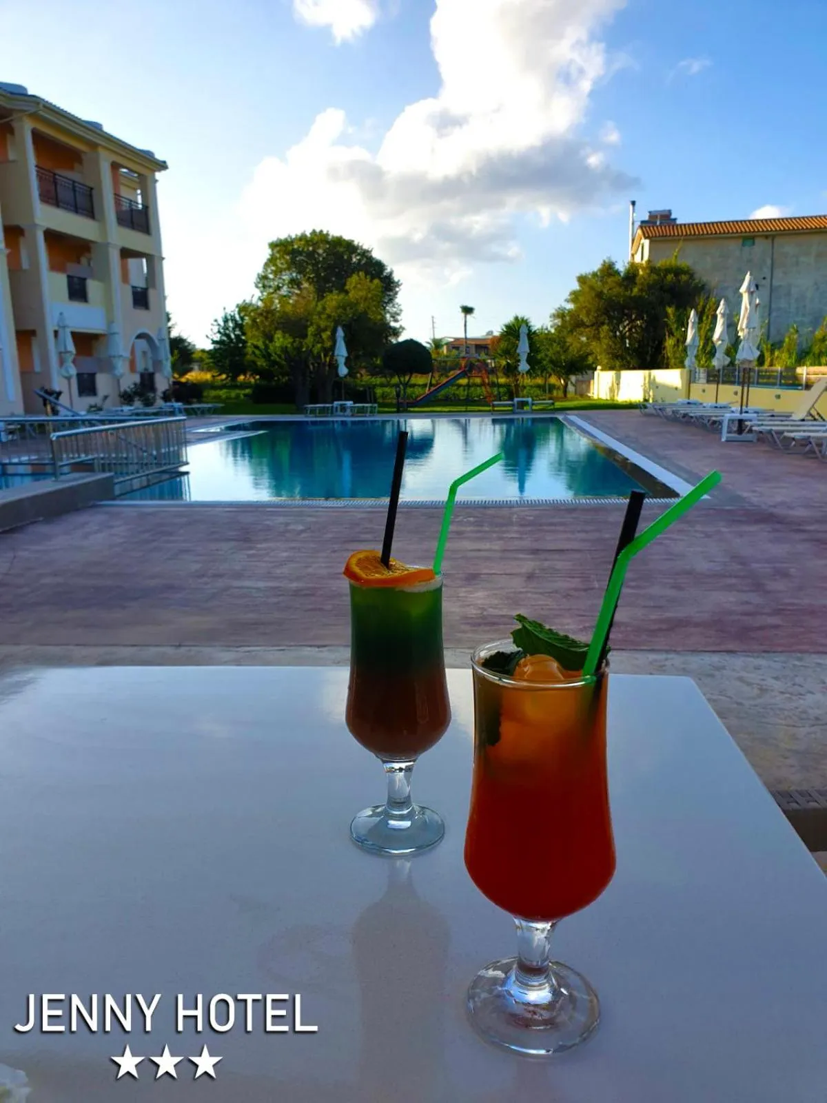 Patio in Jenny Hotel