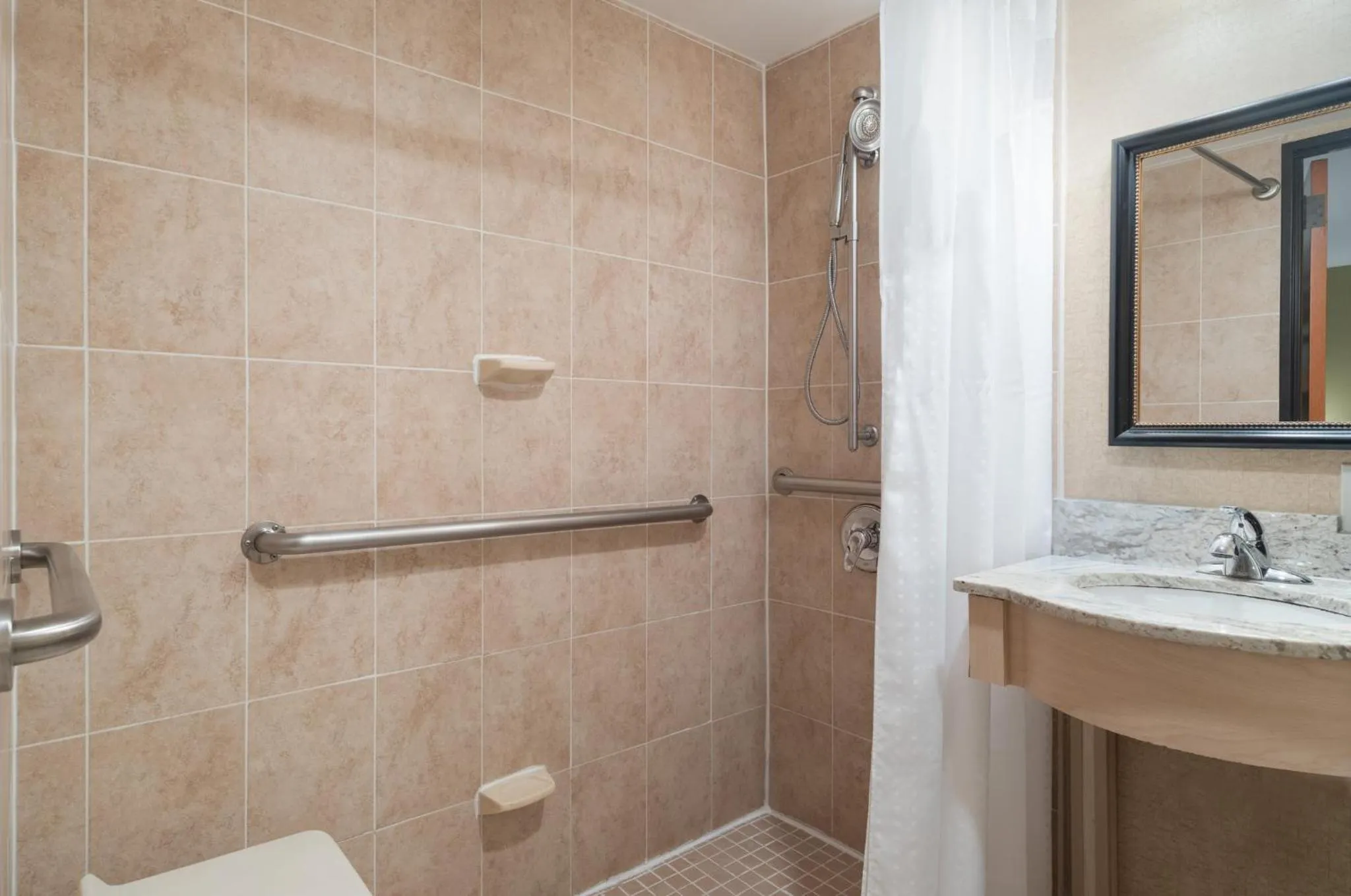 Bathroom in Holiday Inn Express - Wall Street by IHG