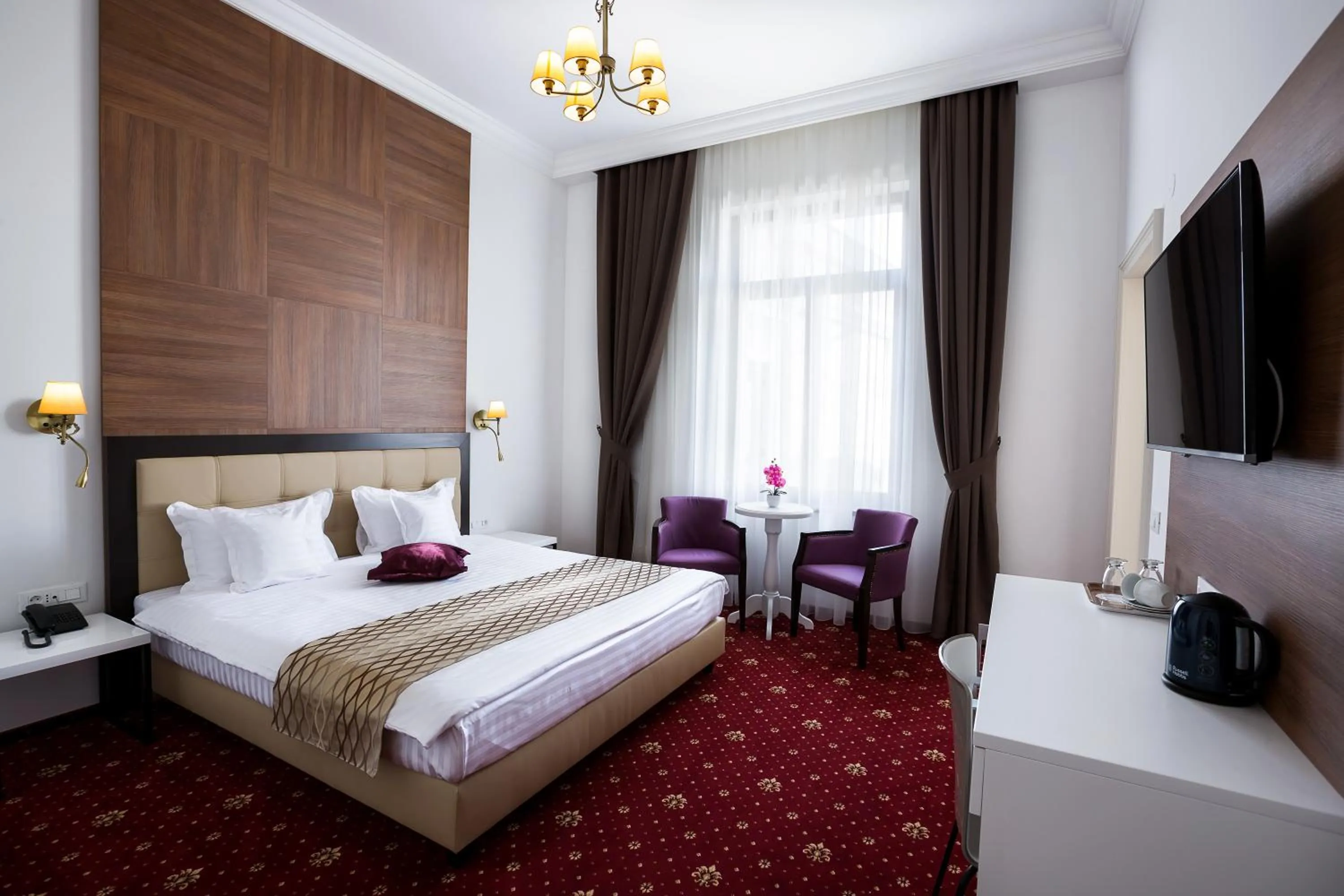 Photo of the whole room, Bed in Hotel Saint Germain