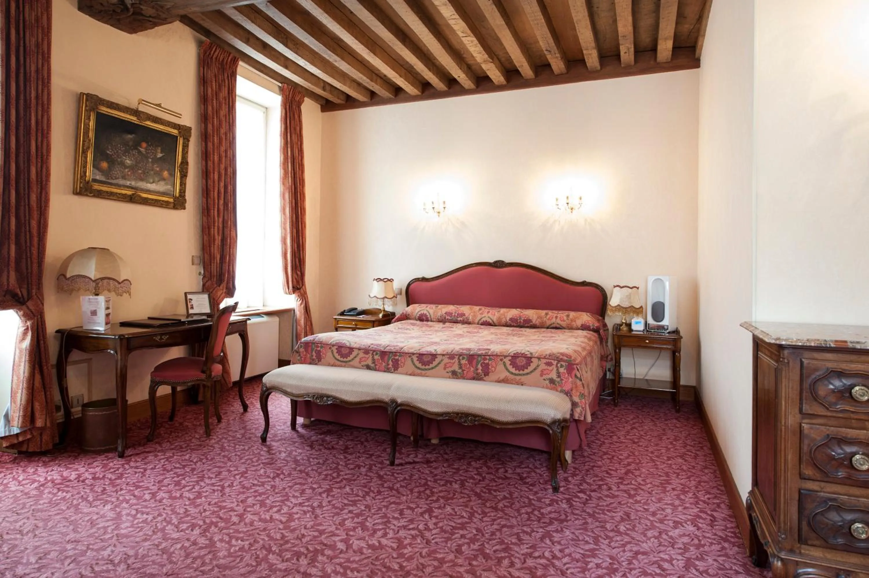 Bedroom, Bed in Hôtel Le Cep & Spa