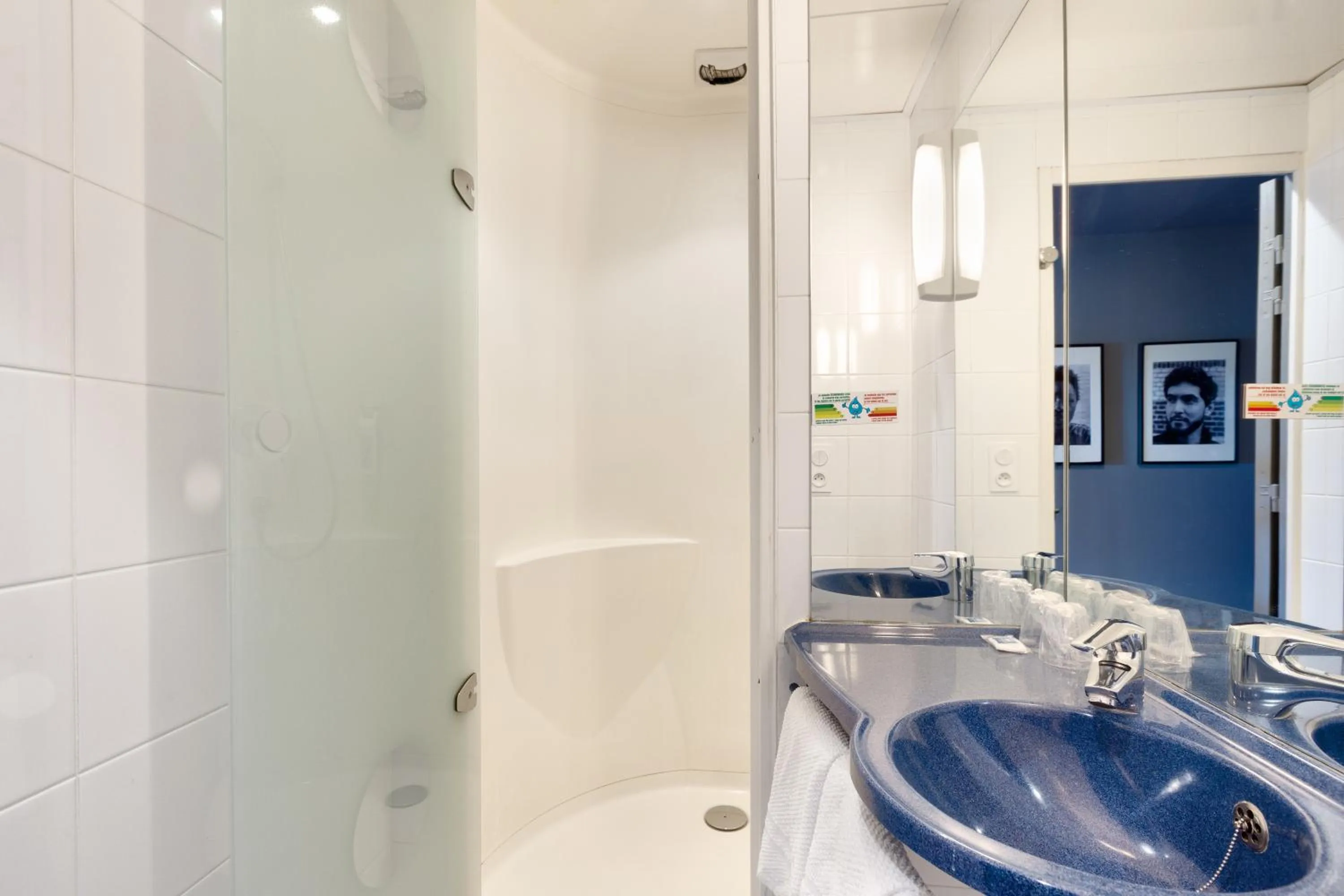 Bathroom in ibis budget La Roche Sur Yon Vendespace