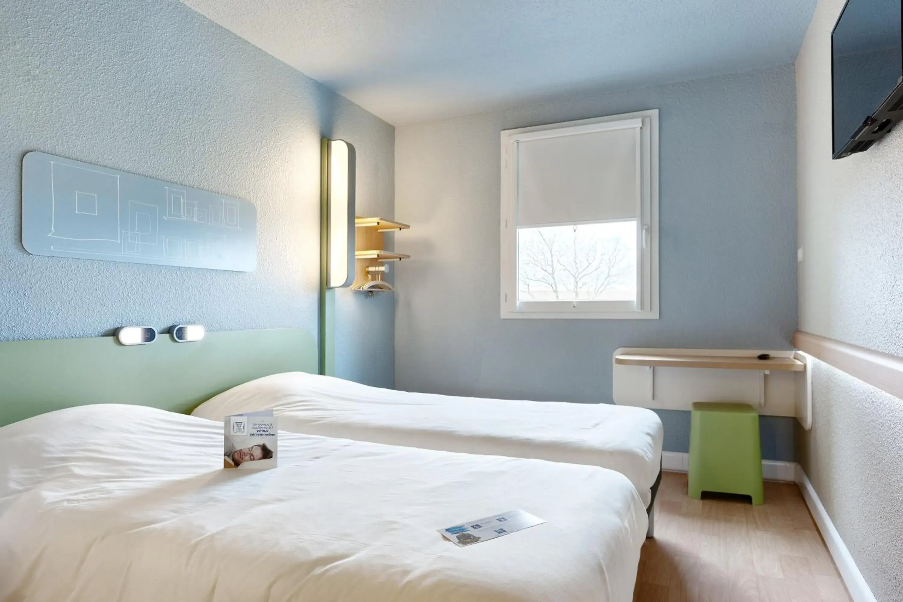 Twin Room in ibis budget La Roche Sur Yon Vendespace Twin Room in ibis budget La Roche Sur Yon Vendespace