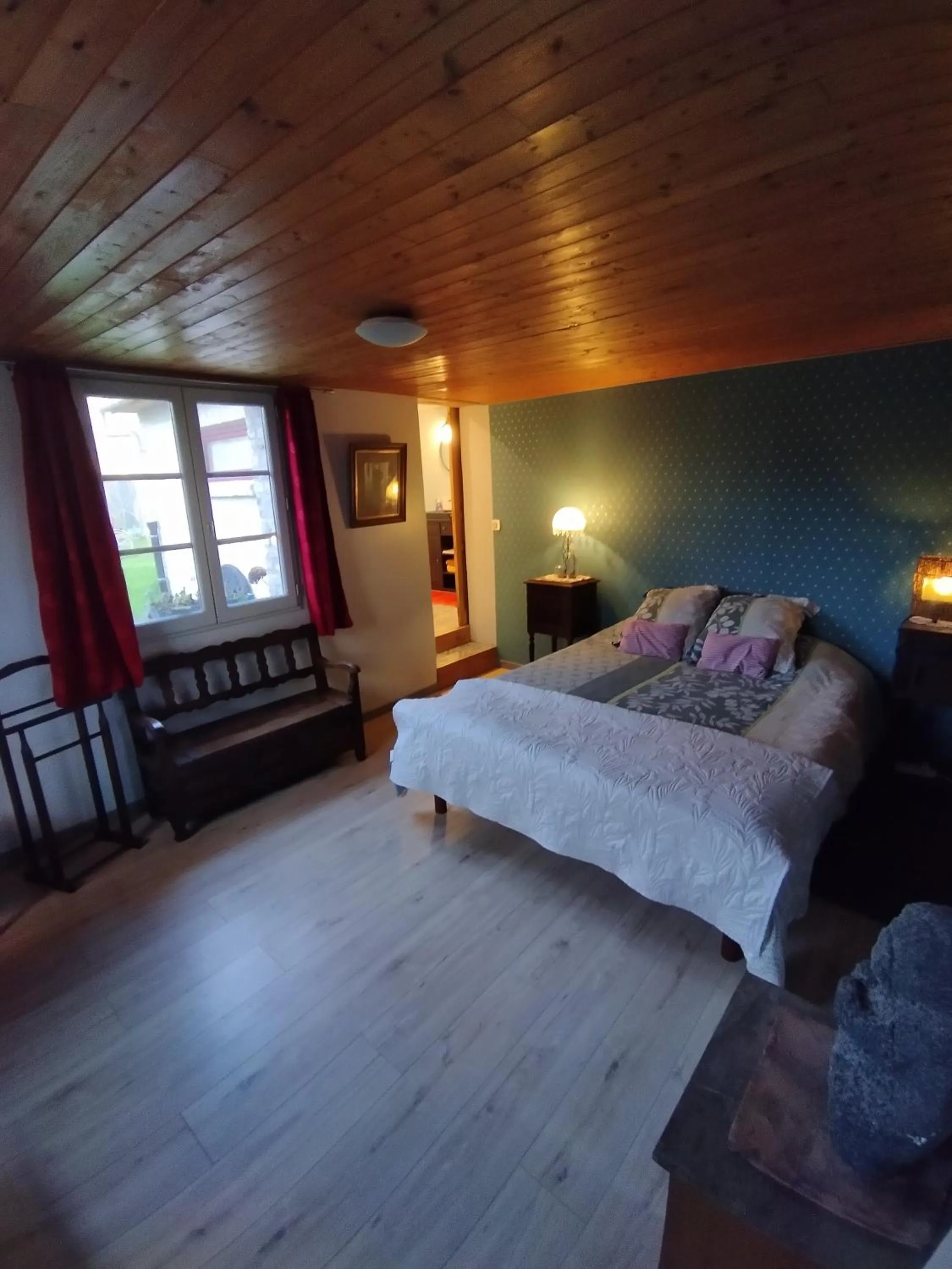Bedroom, Bed in Chambres d'hôtes du chemin de la maison blanche