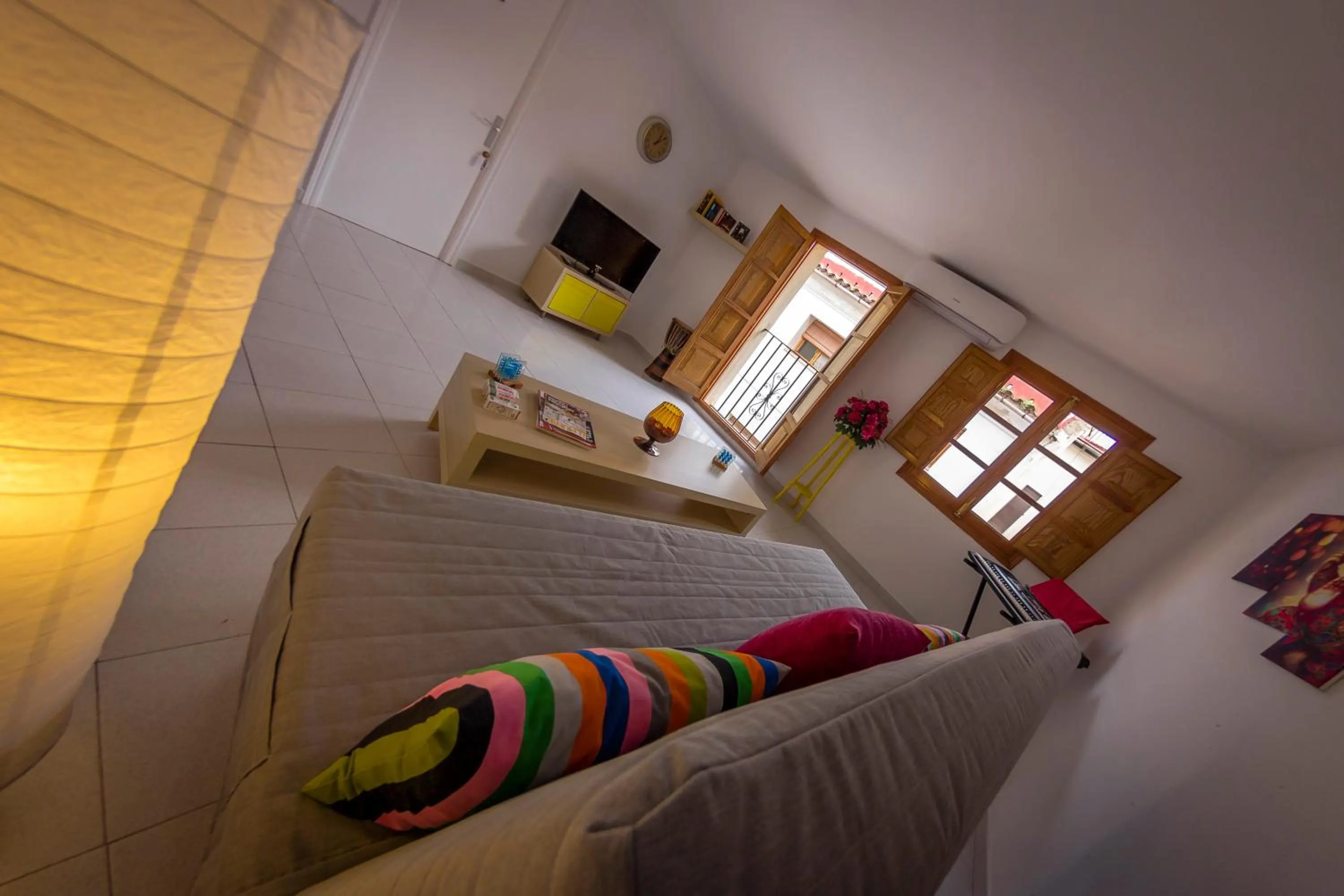 Communal lounge/ TV room, Bed in Casa Camino al Castillo