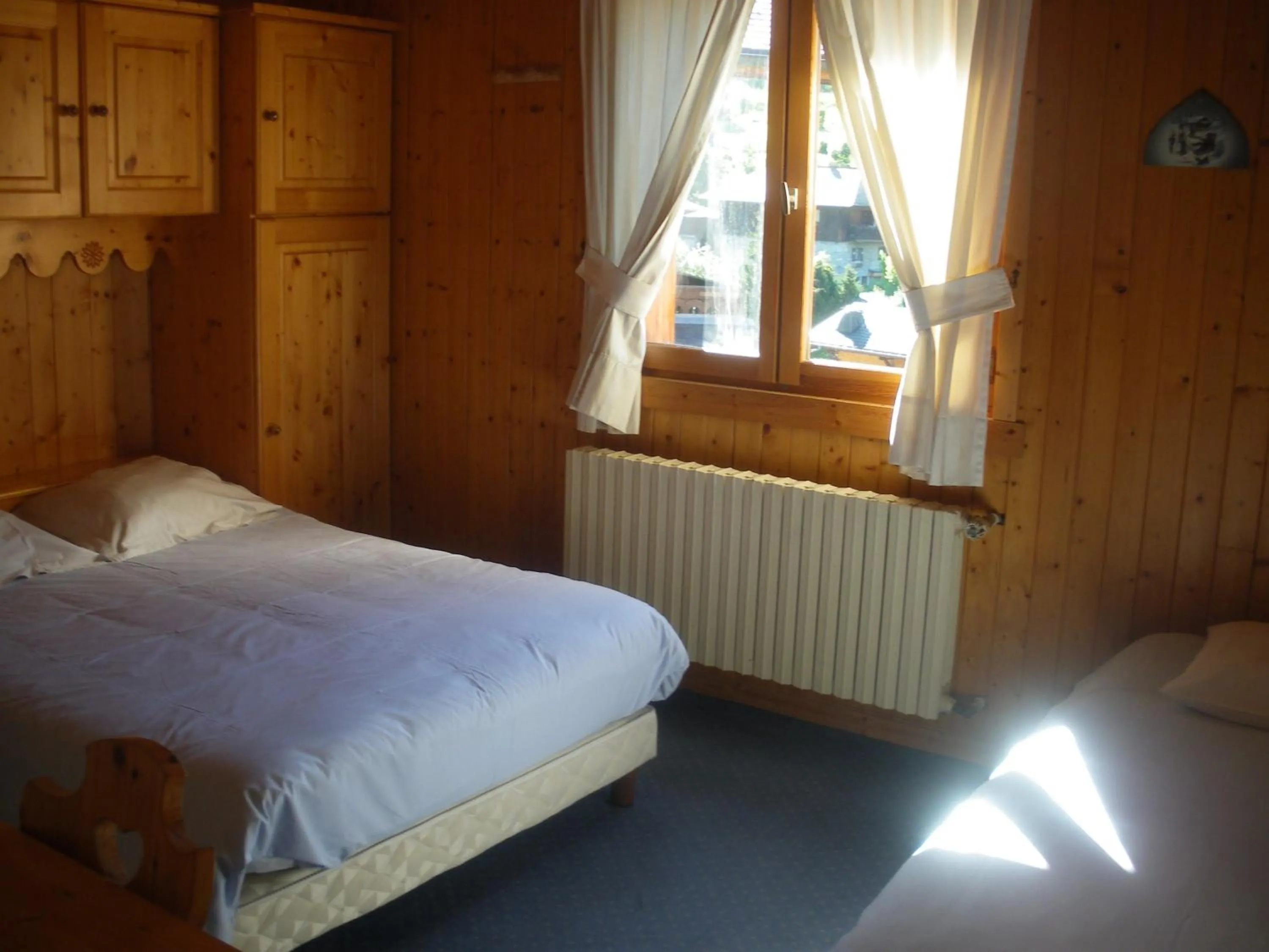 Bedroom, Bed in Hotel Le Grand Tetras