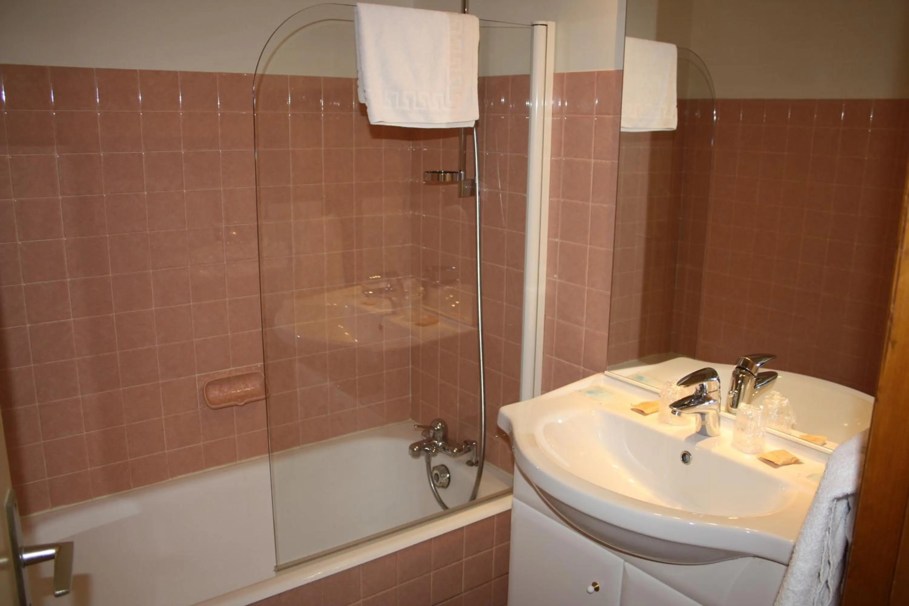 Bathroom in Hotel Le Grand Tetras