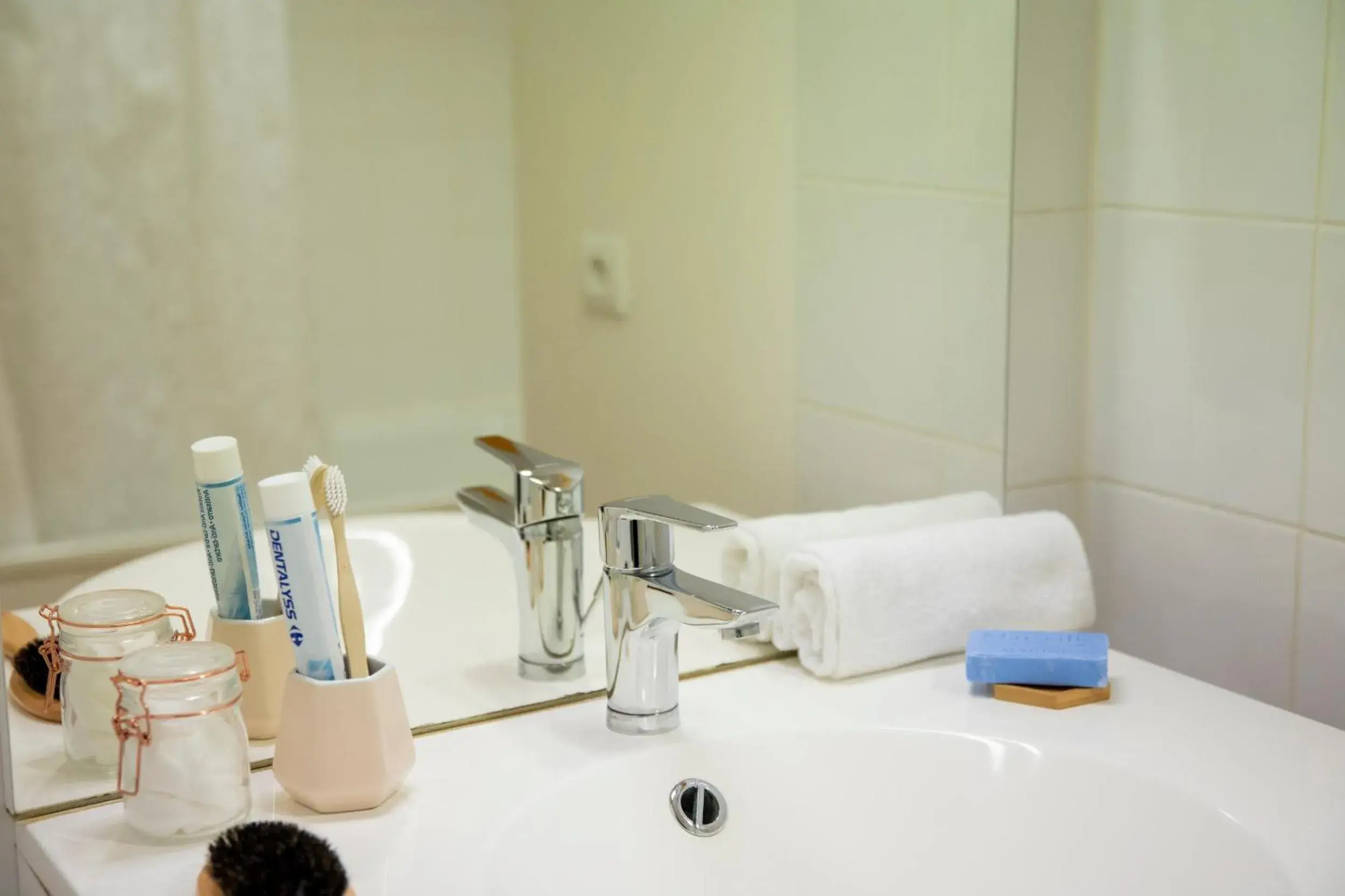 Standard Studio in Appart'hotel Vacancéole Paris Quai de Marne Standard Studio in Appart'hotel Vacancéole Paris Quai de Marne