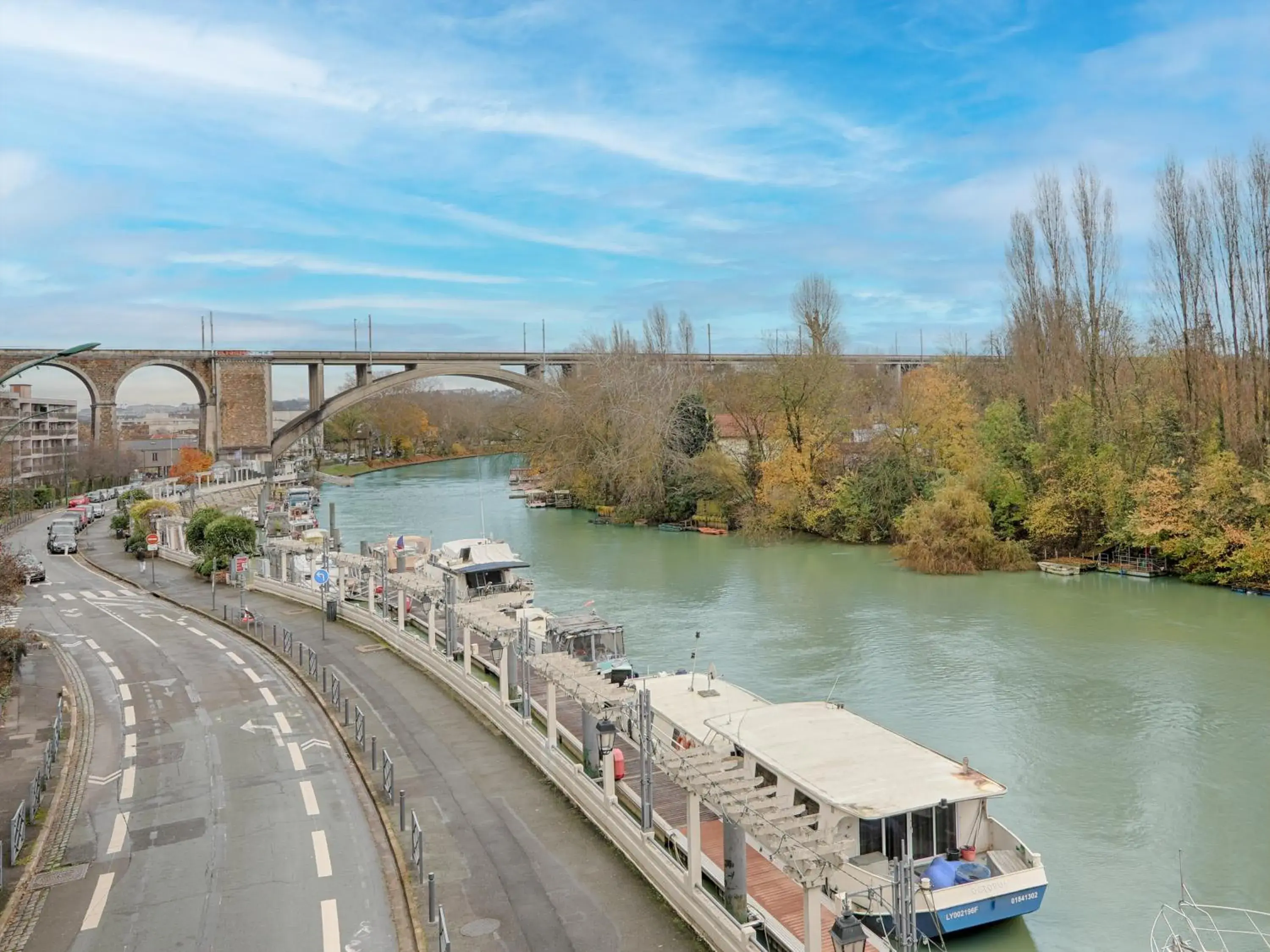 River view in Appart'hotel Vacancéole Paris Quai de Marne River view in Appart'hotel Vacancéole Paris Quai de Marne