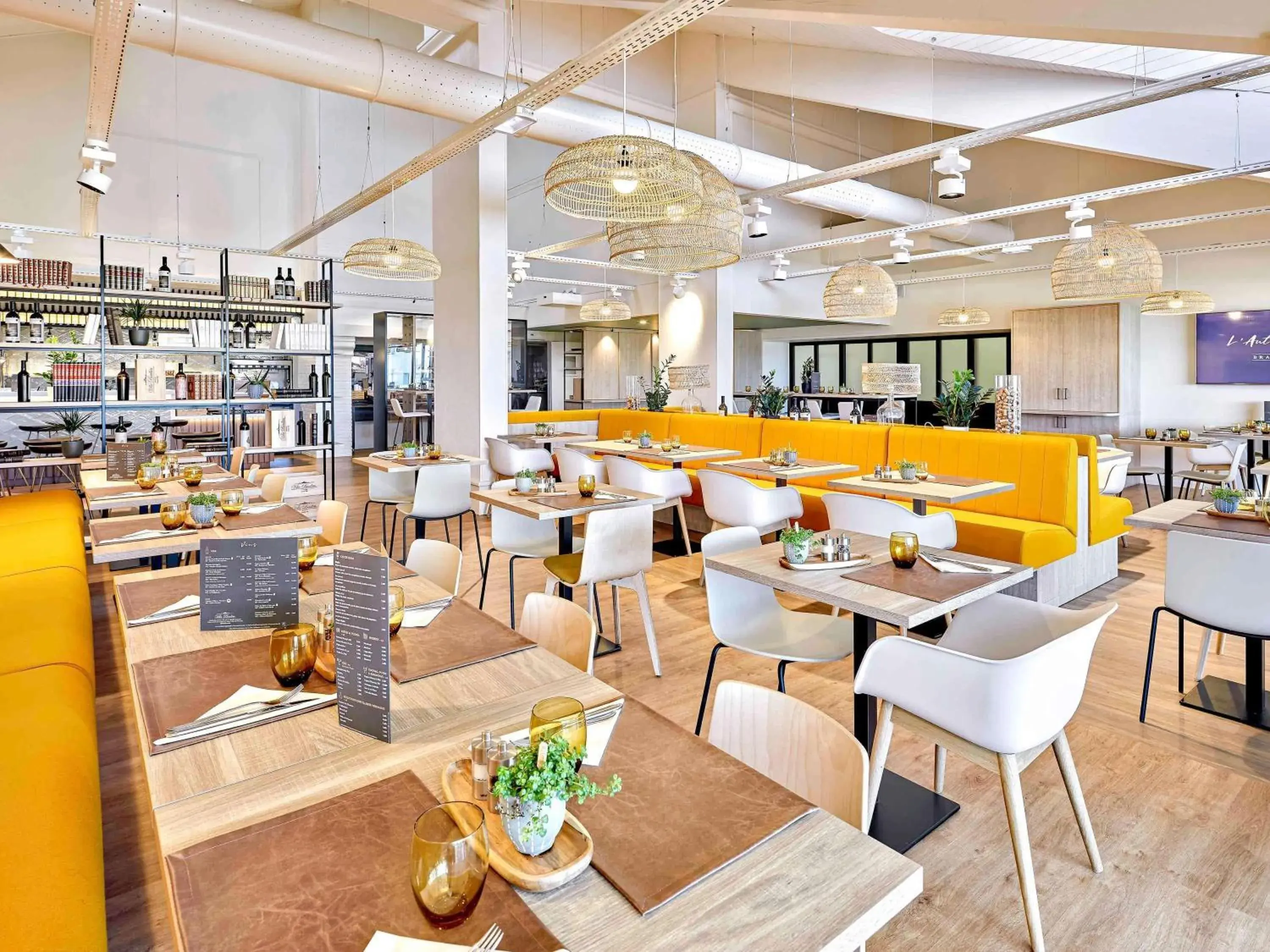 Restaurant/places to eat in ibis La Roche Sur Yon Vendespace Restaurant/places to eat in ibis La Roche Sur Yon Vendespace