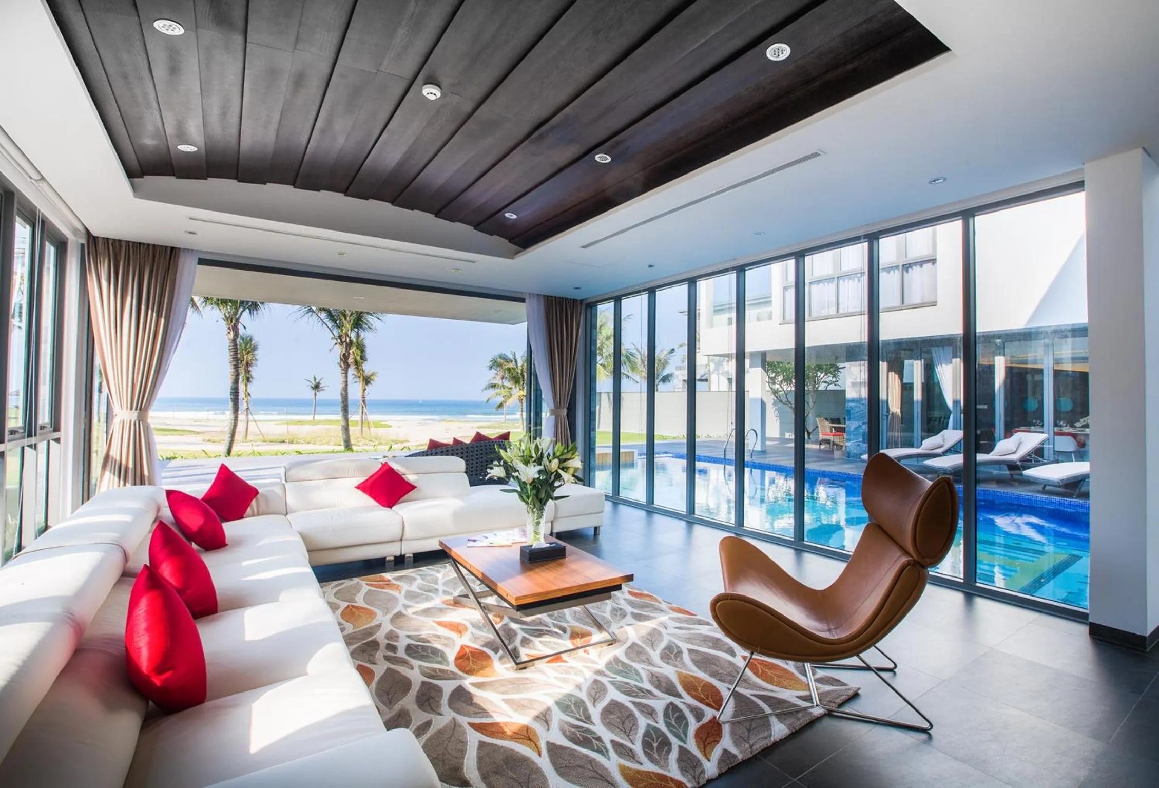 Living room, Lounge/Bar in The Yacht Villa