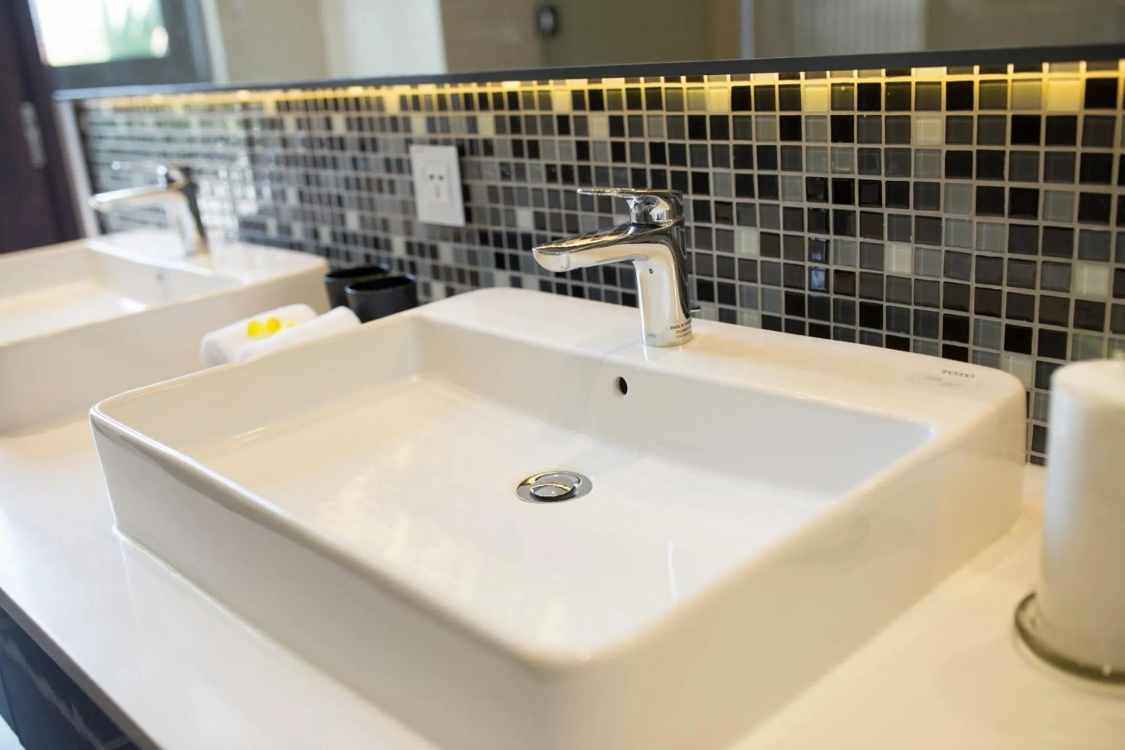 Shower, Bathroom in The Yacht Villa