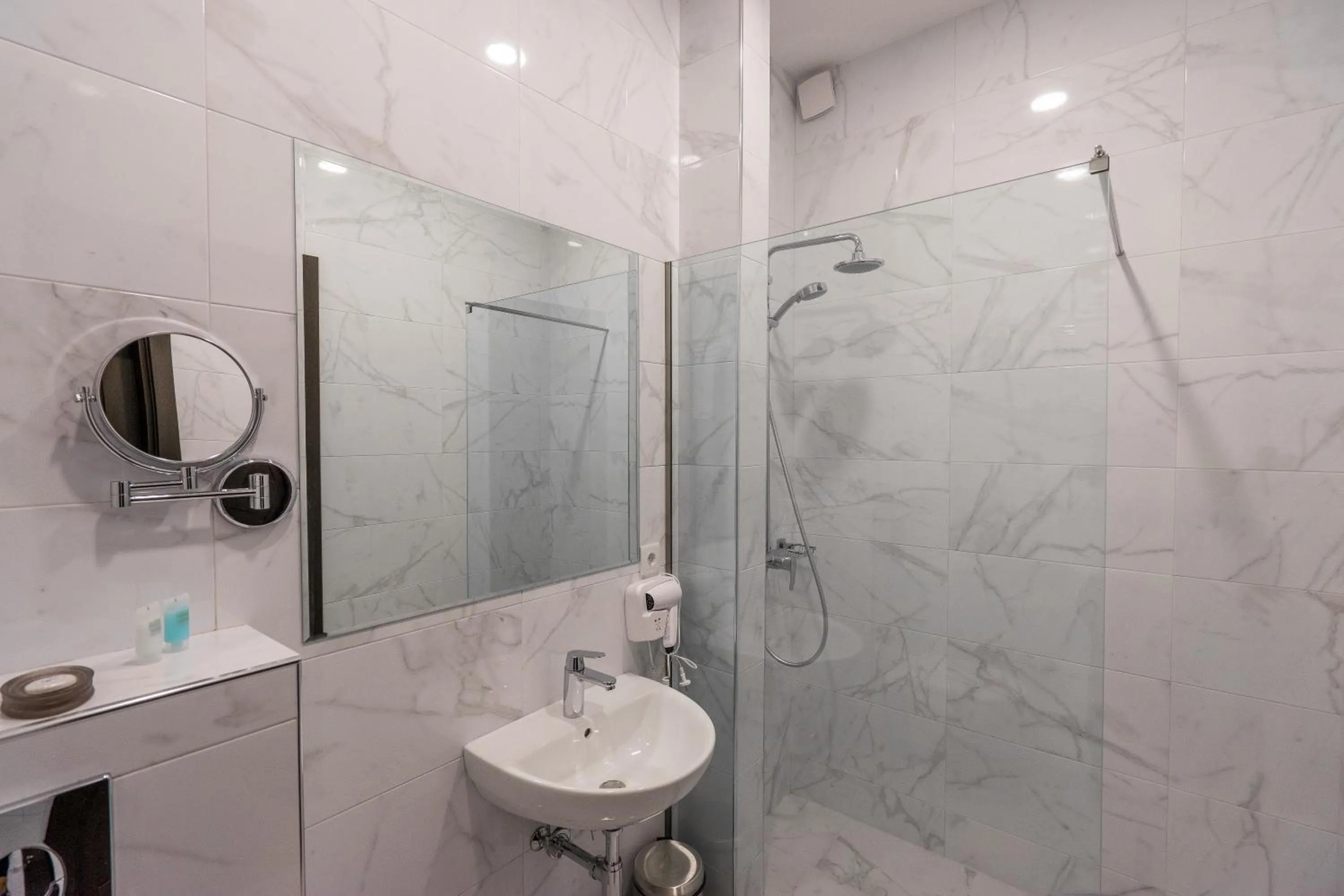 Bathroom in Hotel Bella Casa