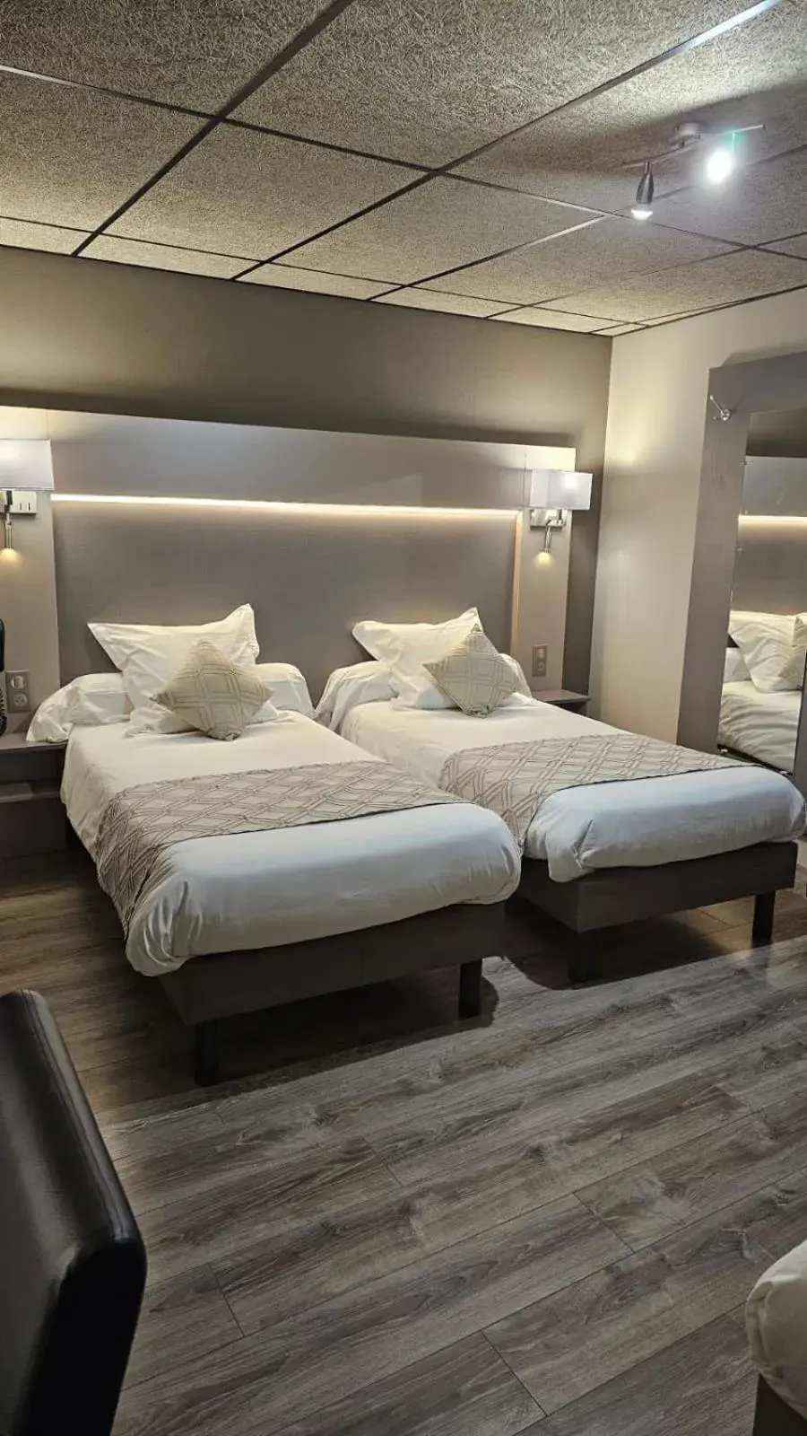 Bedroom, Bed in Logis Hotel Restaurant Family & Spa Bedroom, Bed in Logis Hotel Restaurant Family & Spa