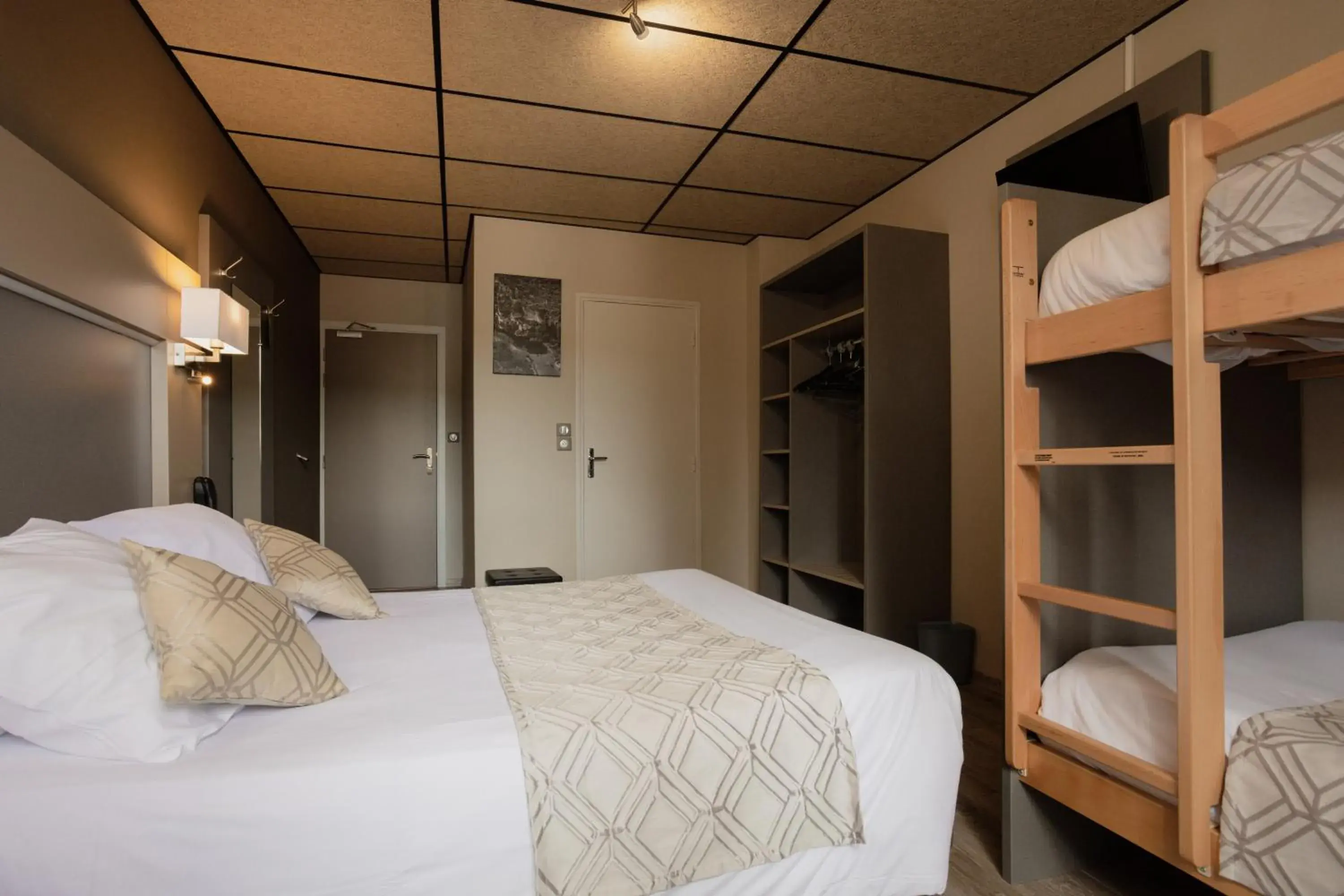 Photo of the whole room, Bed in Logis Hotel Restaurant Family & Spa Photo of the whole room, Bed in Logis Hotel Restaurant Family & Spa