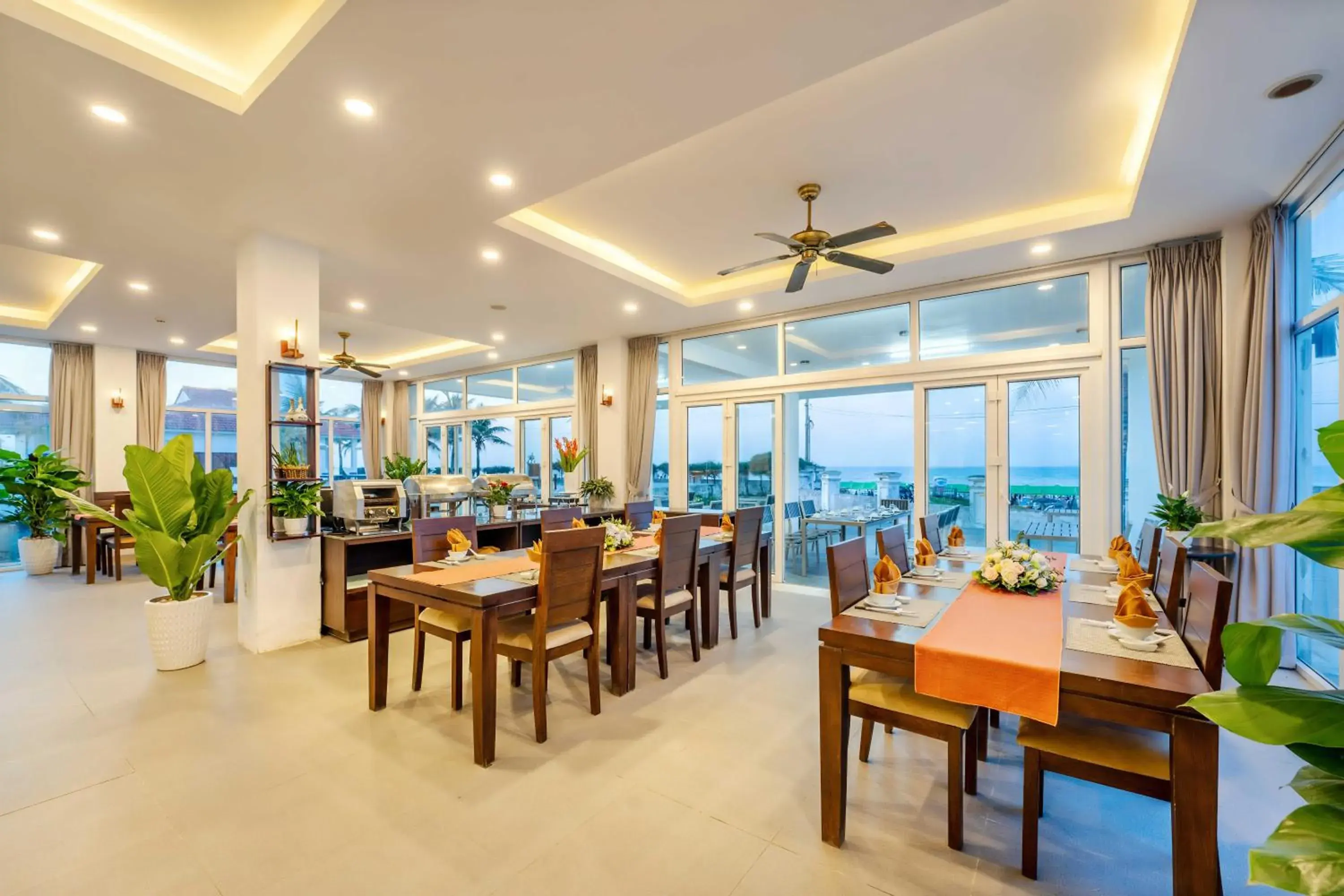 Restaurant/places to eat in Tam Thanh Beach Resort & Spa Restaurant/places to eat in Tam Thanh Beach Resort & Spa