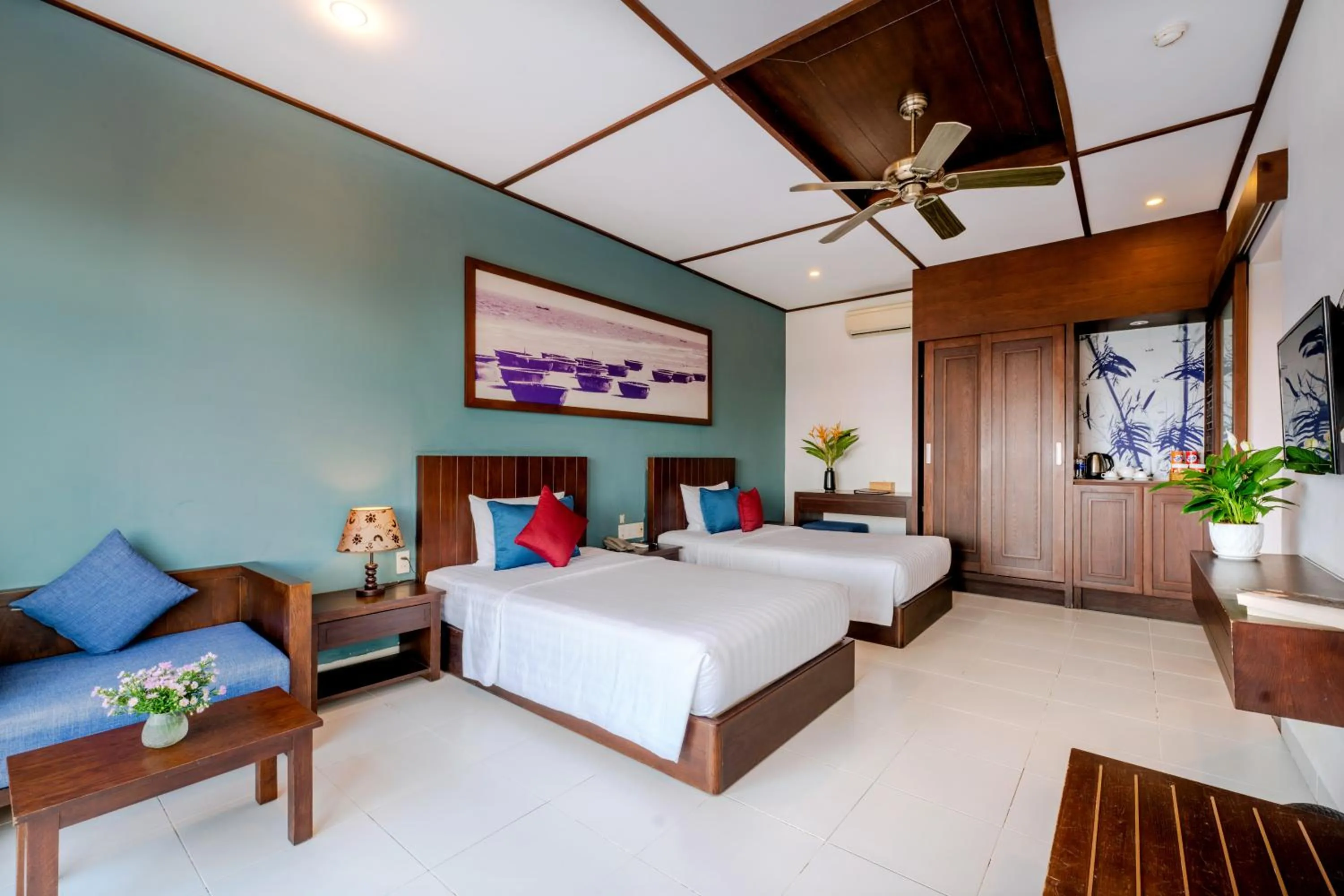 Bed in Tam Thanh Beach Resort & Spa