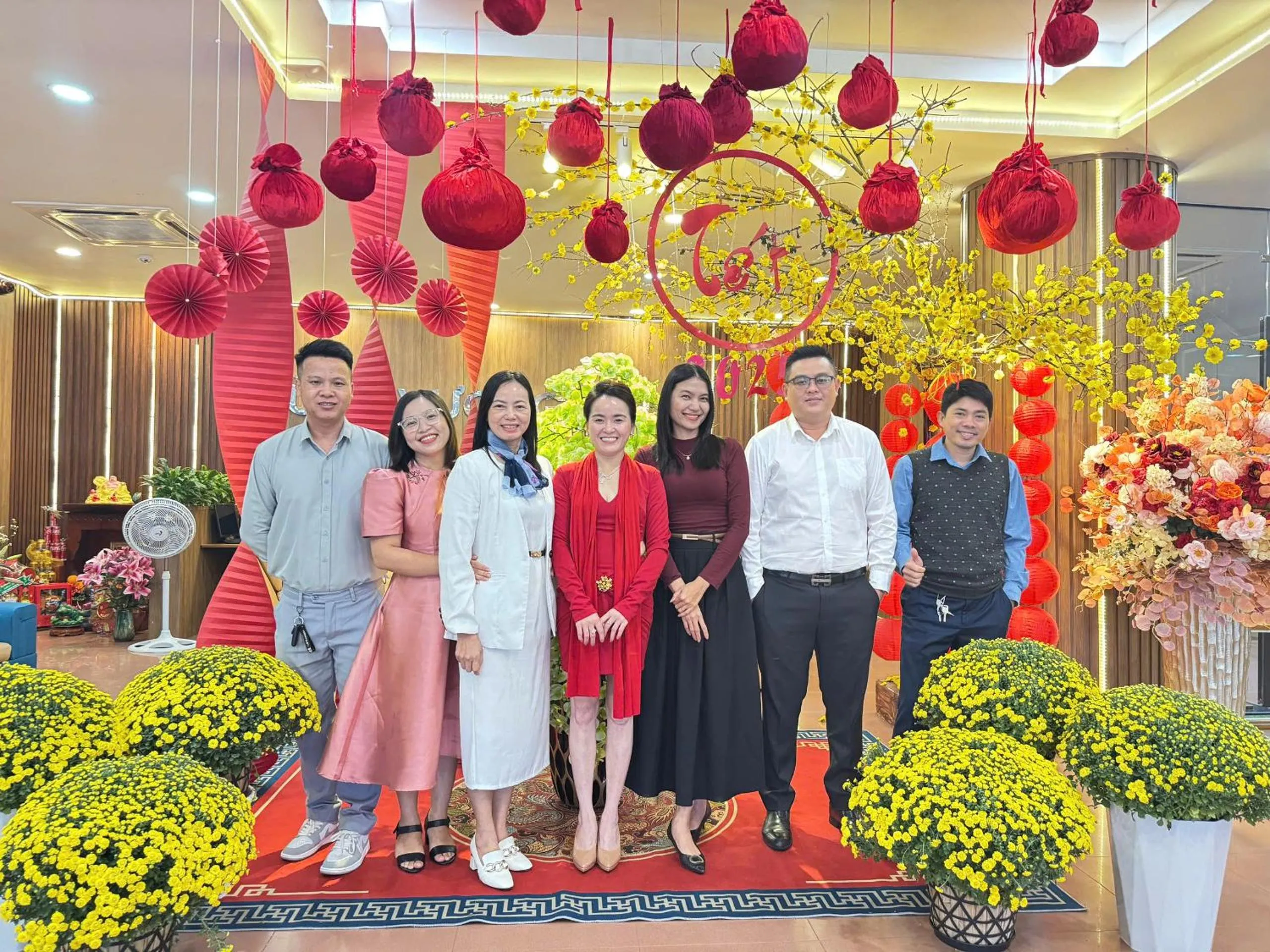 People in Khách Sạn Hùng Vương Quảng Ngãi