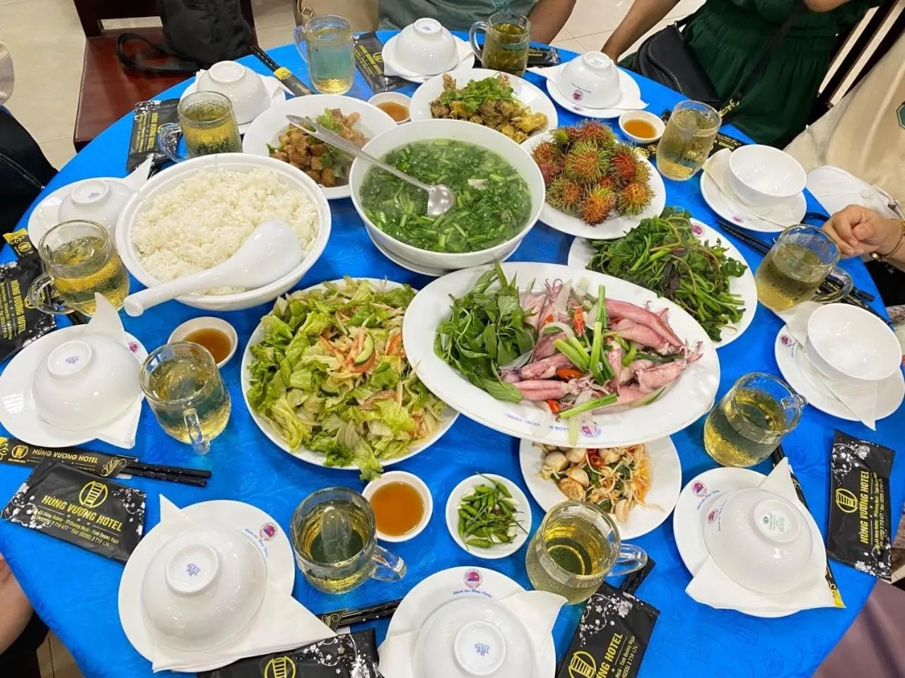 Restaurant/places to eat in Khách Sạn Hùng Vương Quảng Ngãi