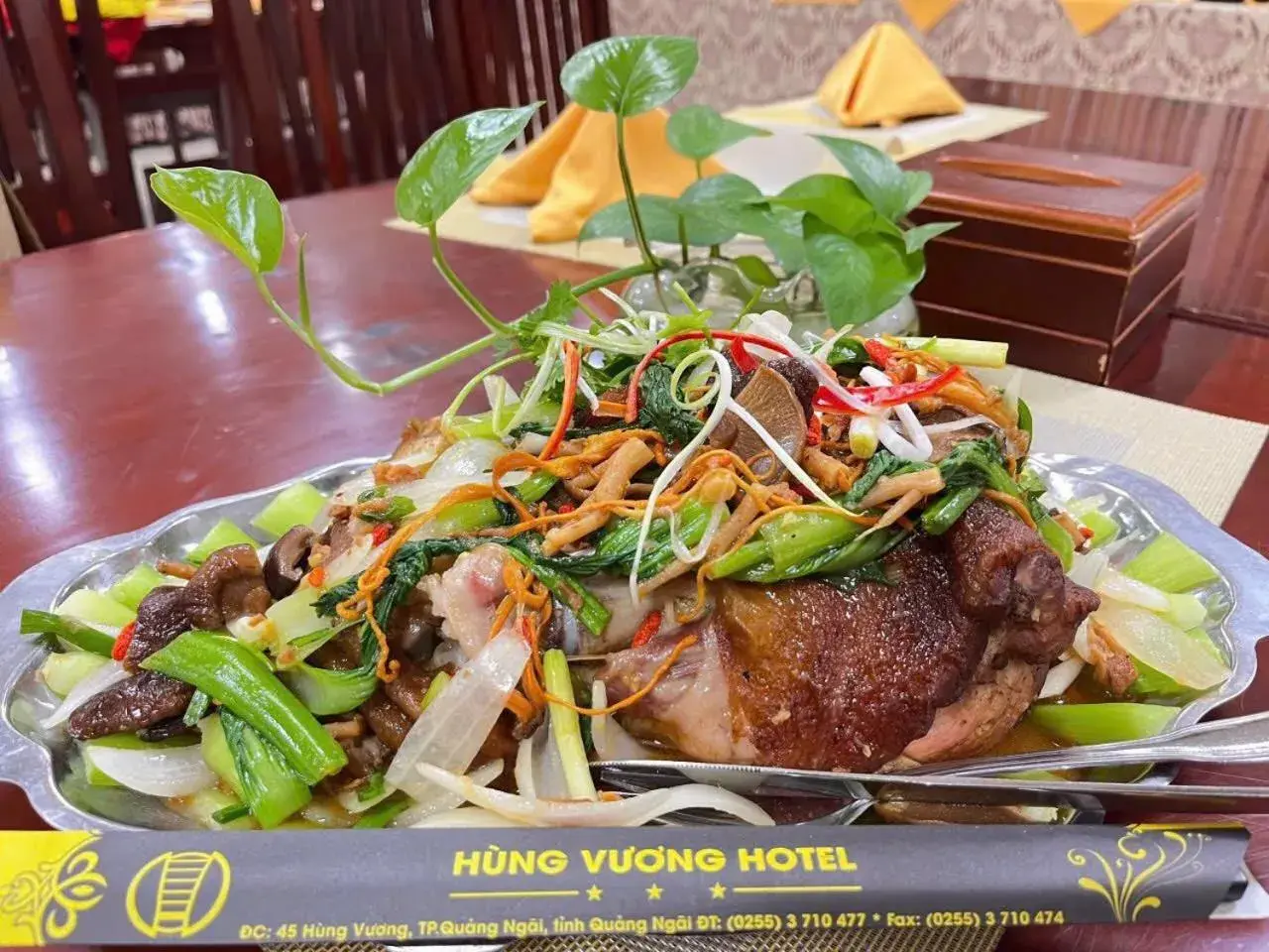 Restaurant/places to eat in Khách Sạn Hùng Vương Quảng Ngãi Restaurant/places to eat in Khách Sạn Hùng Vương Quảng Ngãi