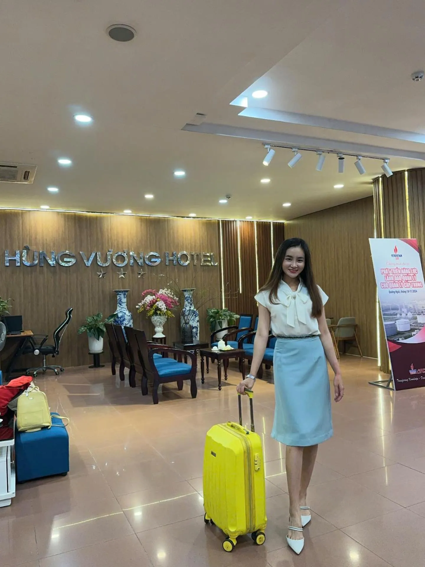 People in Khách Sạn Hùng Vương Quảng Ngãi