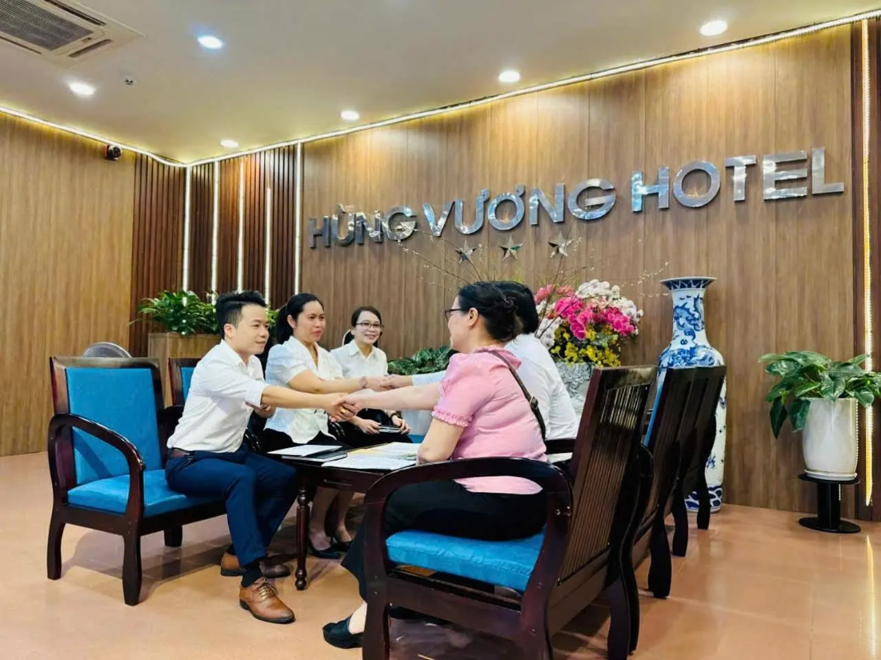 Lobby or reception in Khách Sạn Hùng Vương Quảng Ngãi