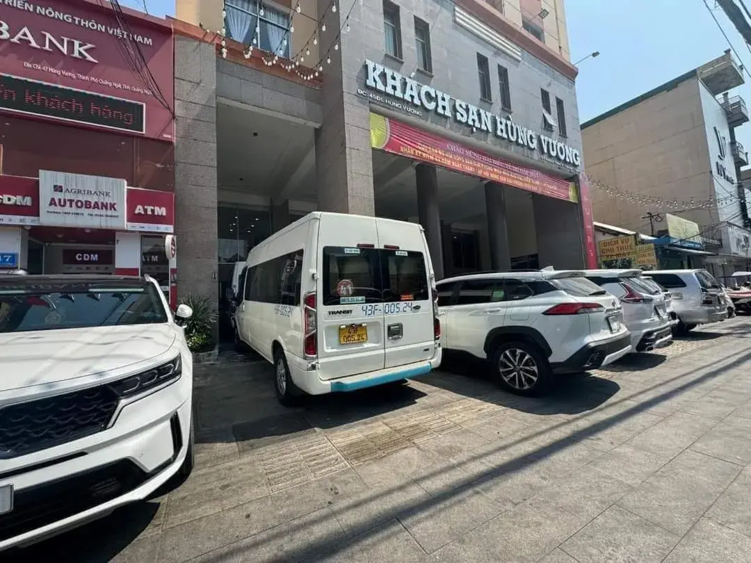 Property building in Khách Sạn Hùng Vương Quảng Ngãi Property building in Khách Sạn Hùng Vương Quảng Ngãi