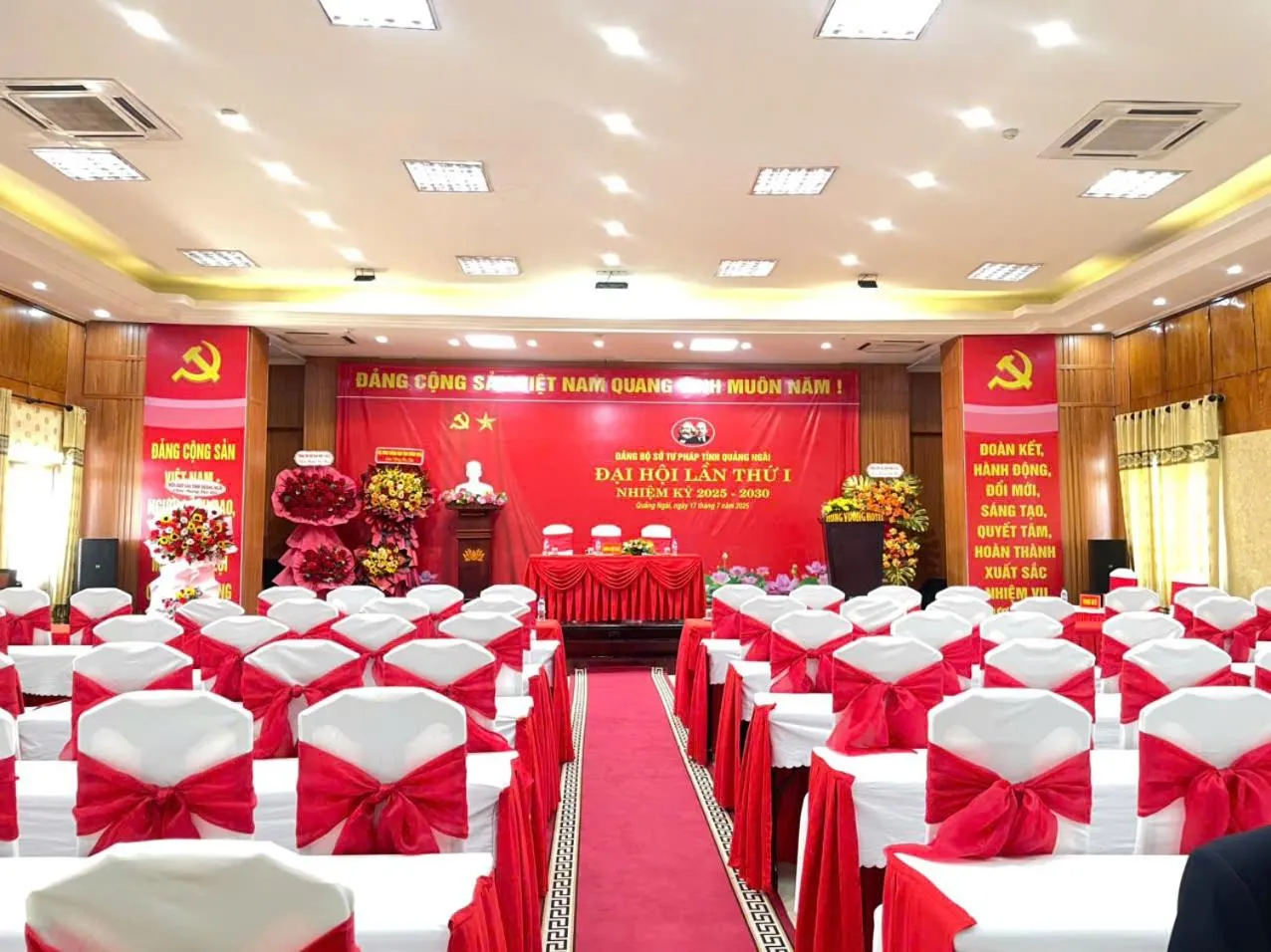 Meeting/conference room in Khách Sạn Hùng Vương Quảng Ngãi