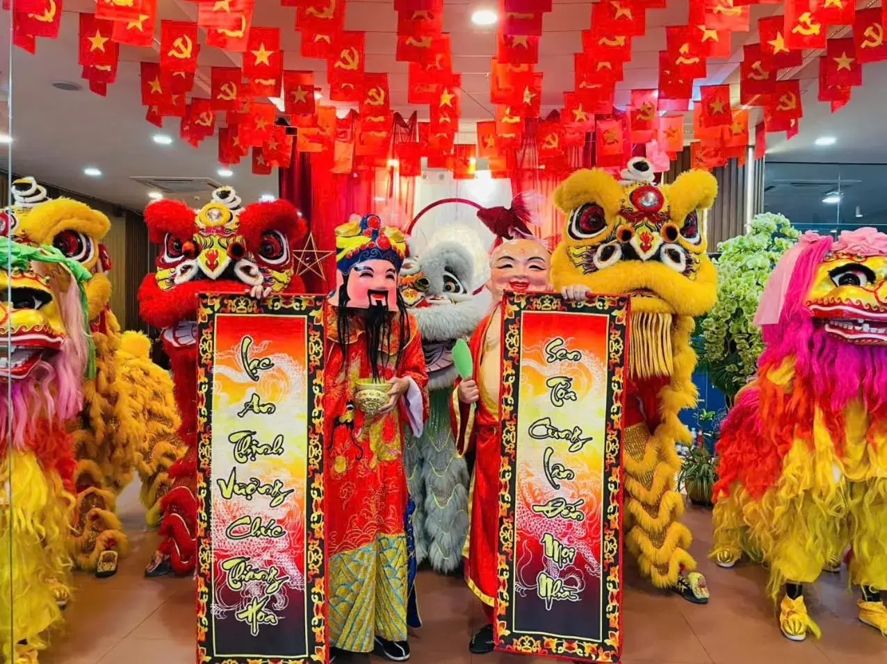 Lobby or reception in Khách Sạn Hùng Vương Quảng Ngãi Lobby or reception in Khách Sạn Hùng Vương Quảng Ngãi