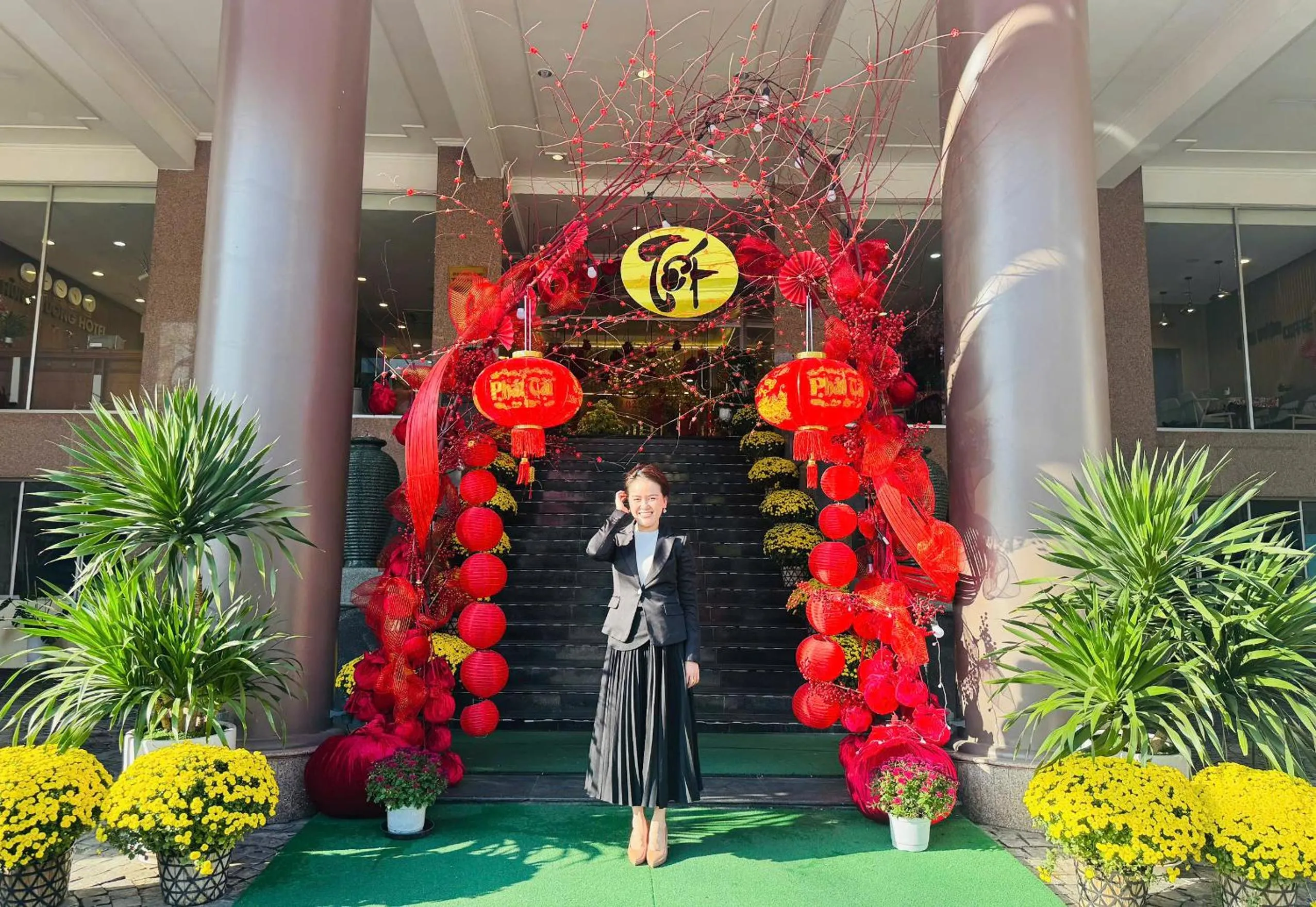 Spring in Khách Sạn Hùng Vương Quảng Ngãi