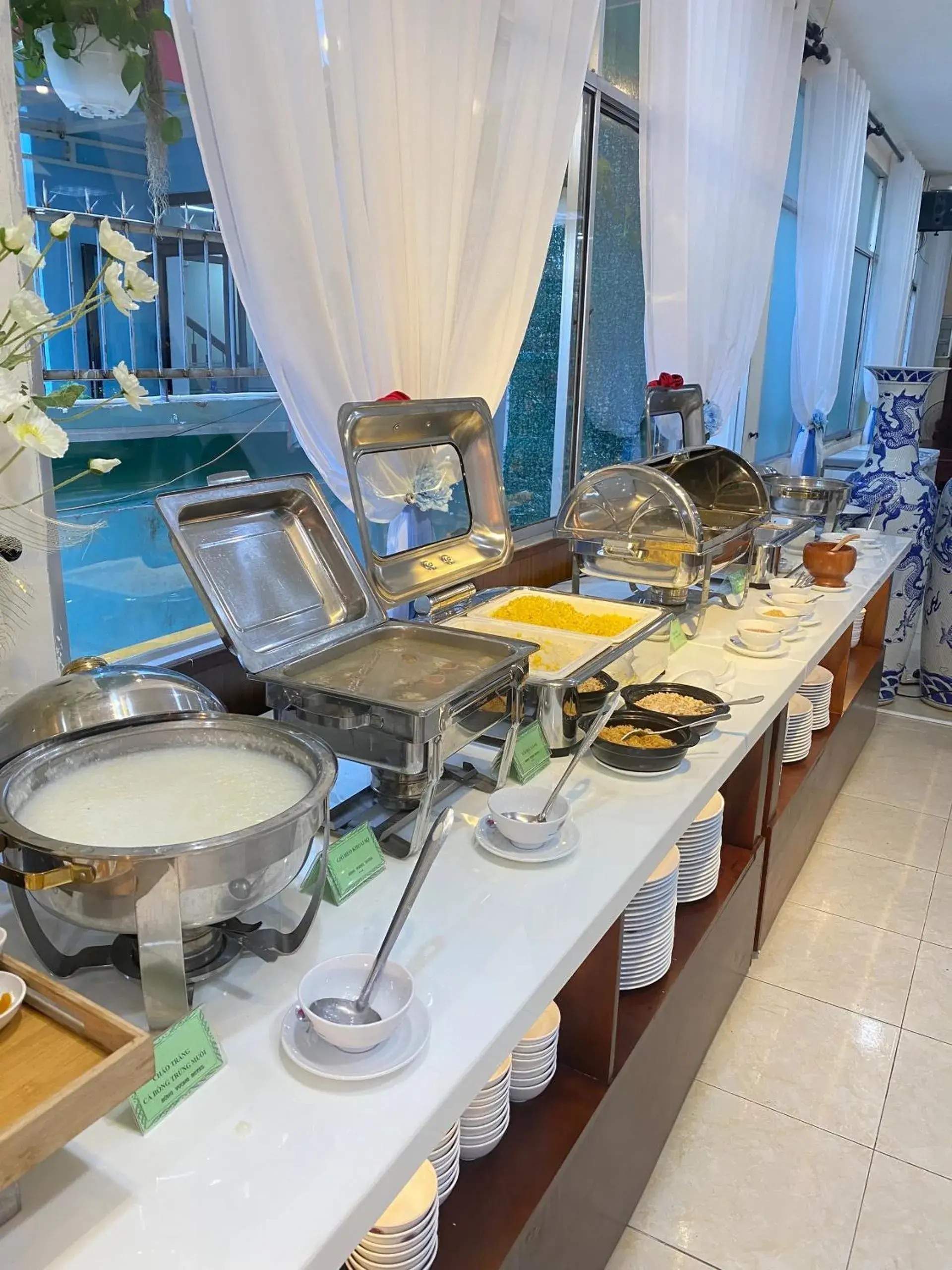 Breakfast in Khách Sạn Hùng Vương Quảng Ngãi Breakfast in Khách Sạn Hùng Vương Quảng Ngãi