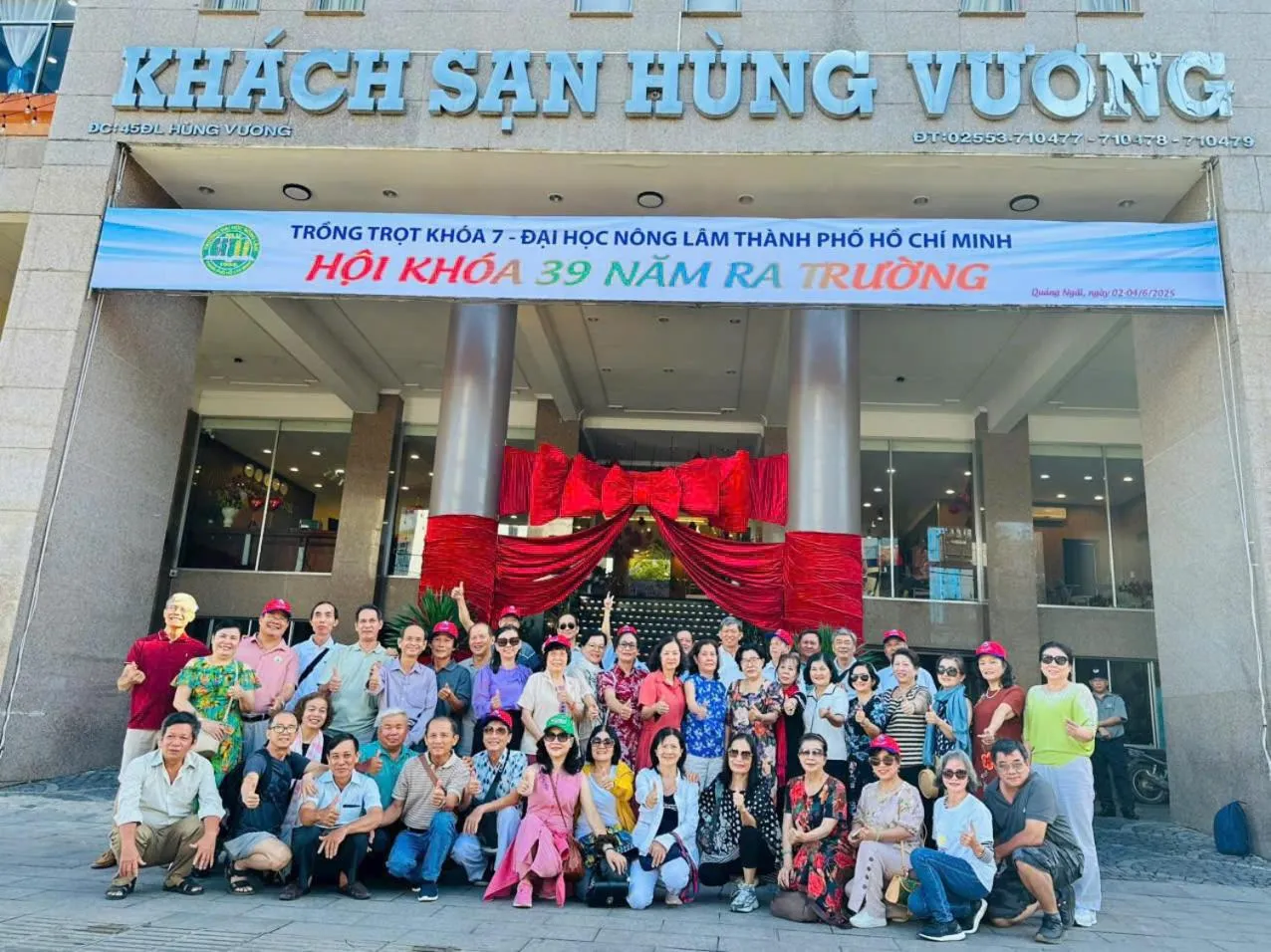 Facade/entrance in Khách Sạn Hùng Vương Quảng Ngãi